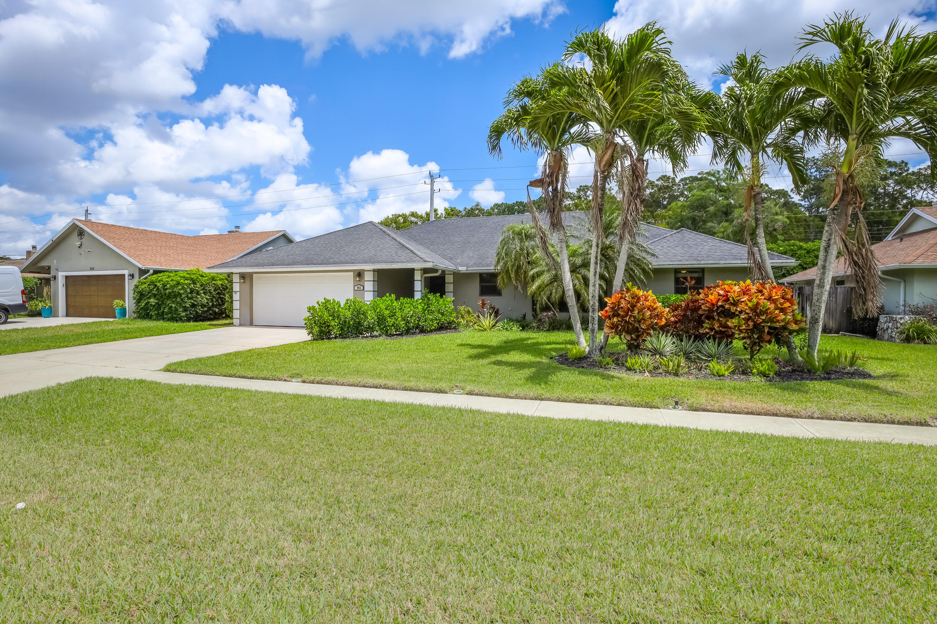 SUGAR POND MANOR OF WELLINGTON - Residential Lease