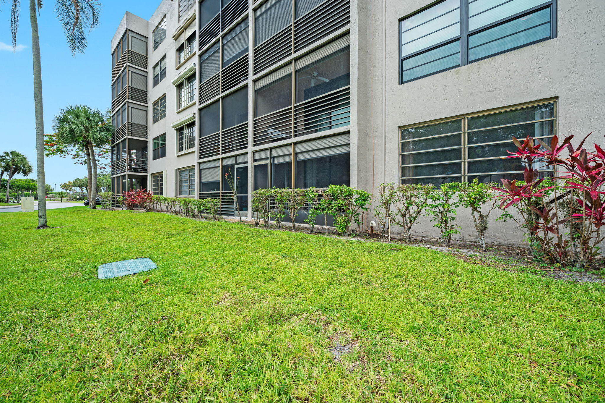 COLONY POINT 1 CONDO - Residential