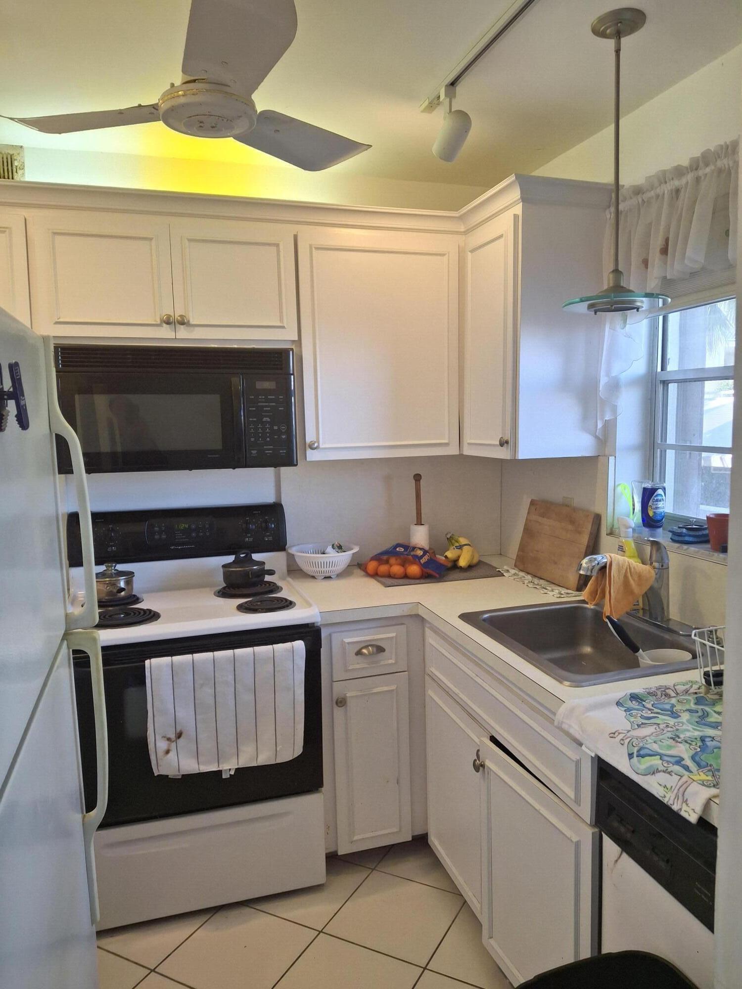 ISLAND TOWERS INC CONDO - Residential