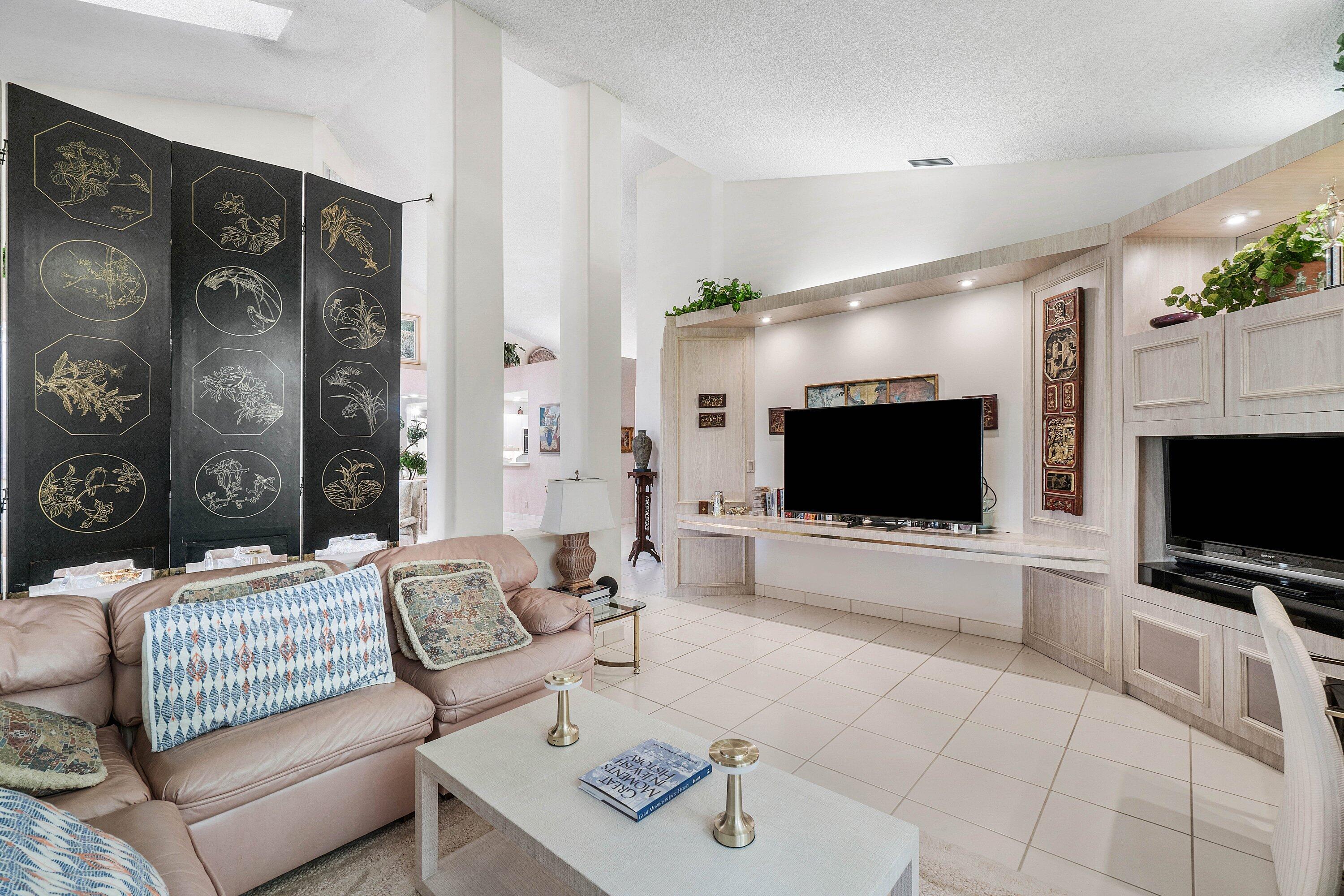 CYPRESS ISLE / POLO CLUB - Residential