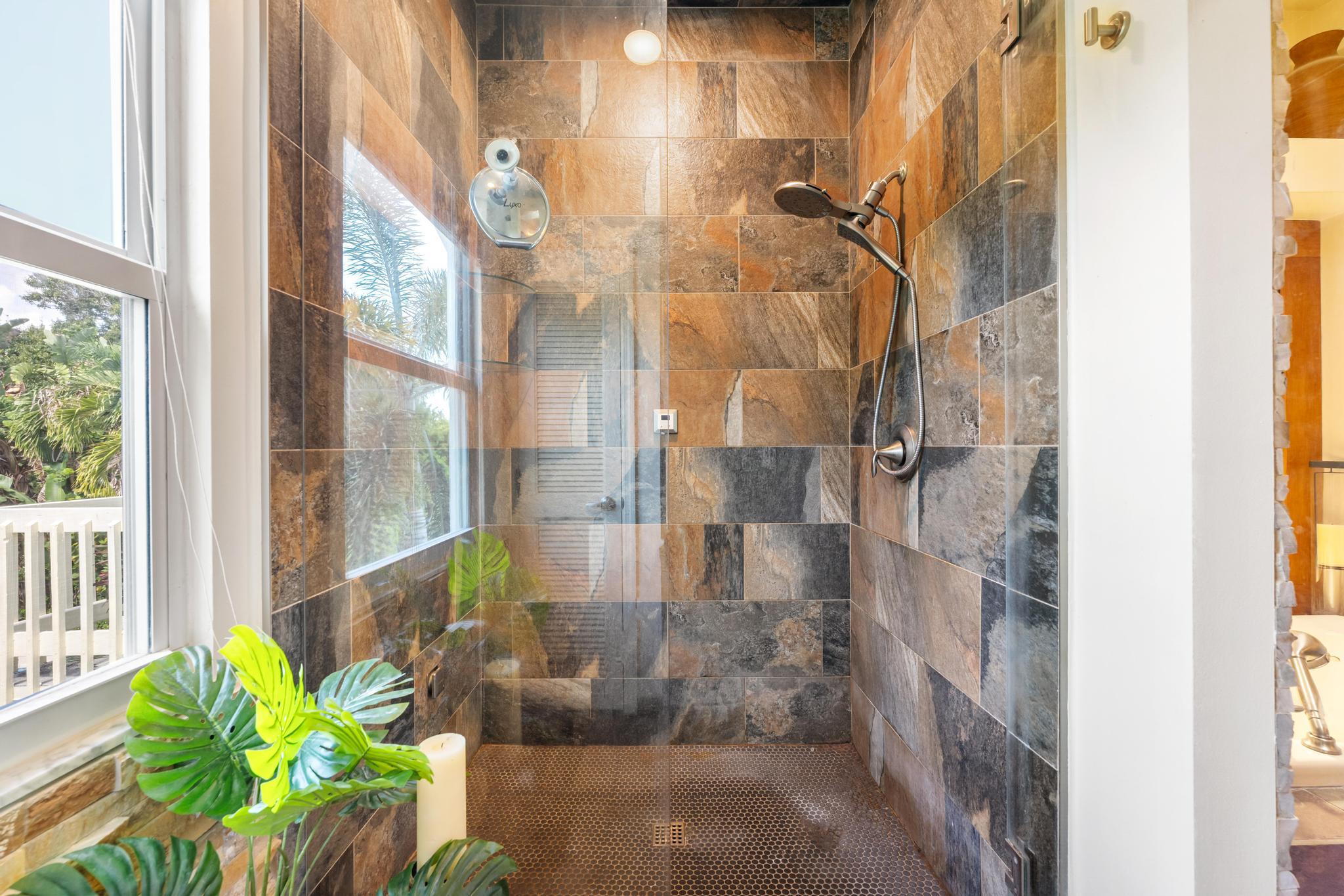 WHISPERING TRAILS 4 - Residential