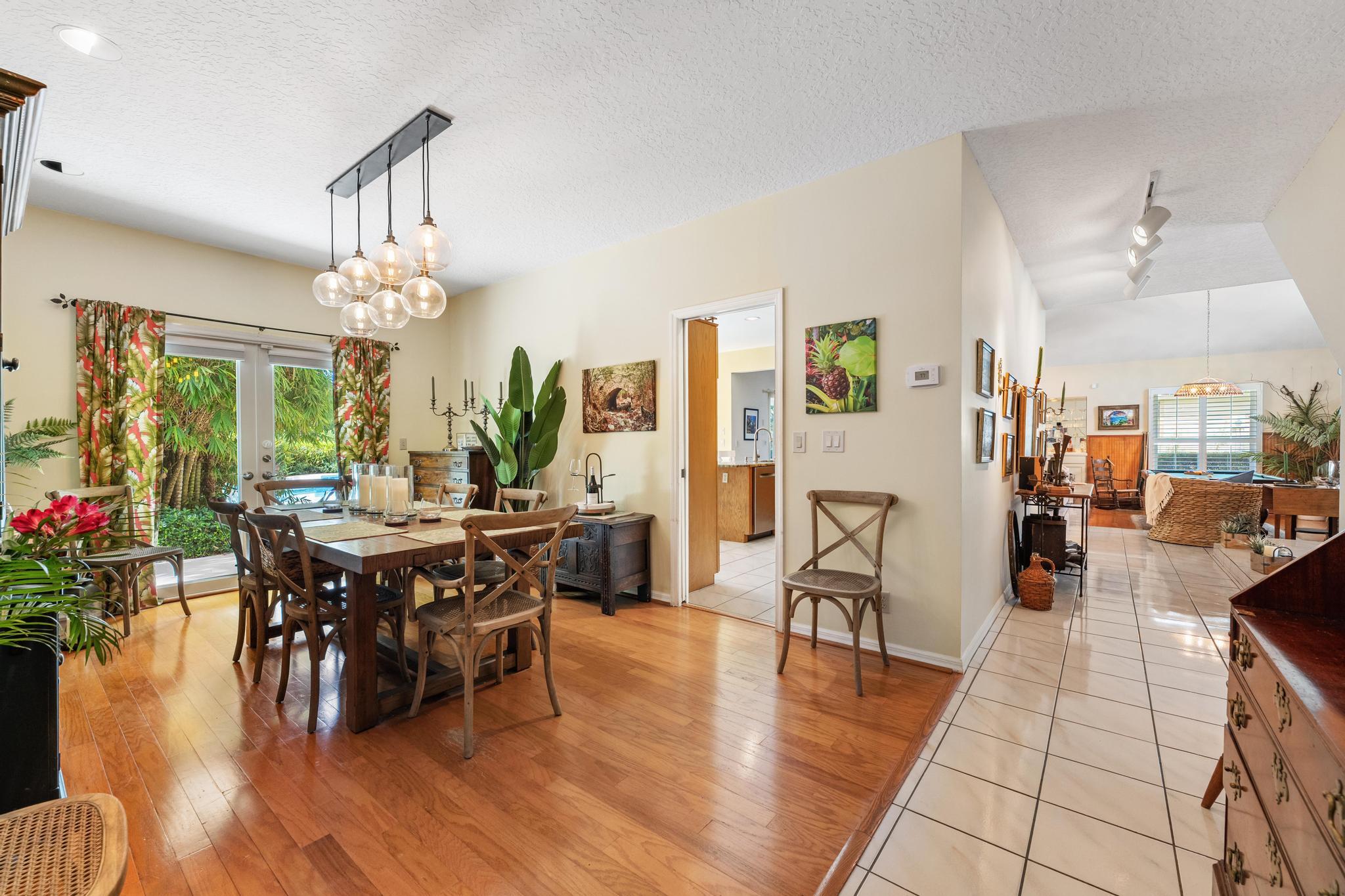 WHISPERING TRAILS 4 - Residential
