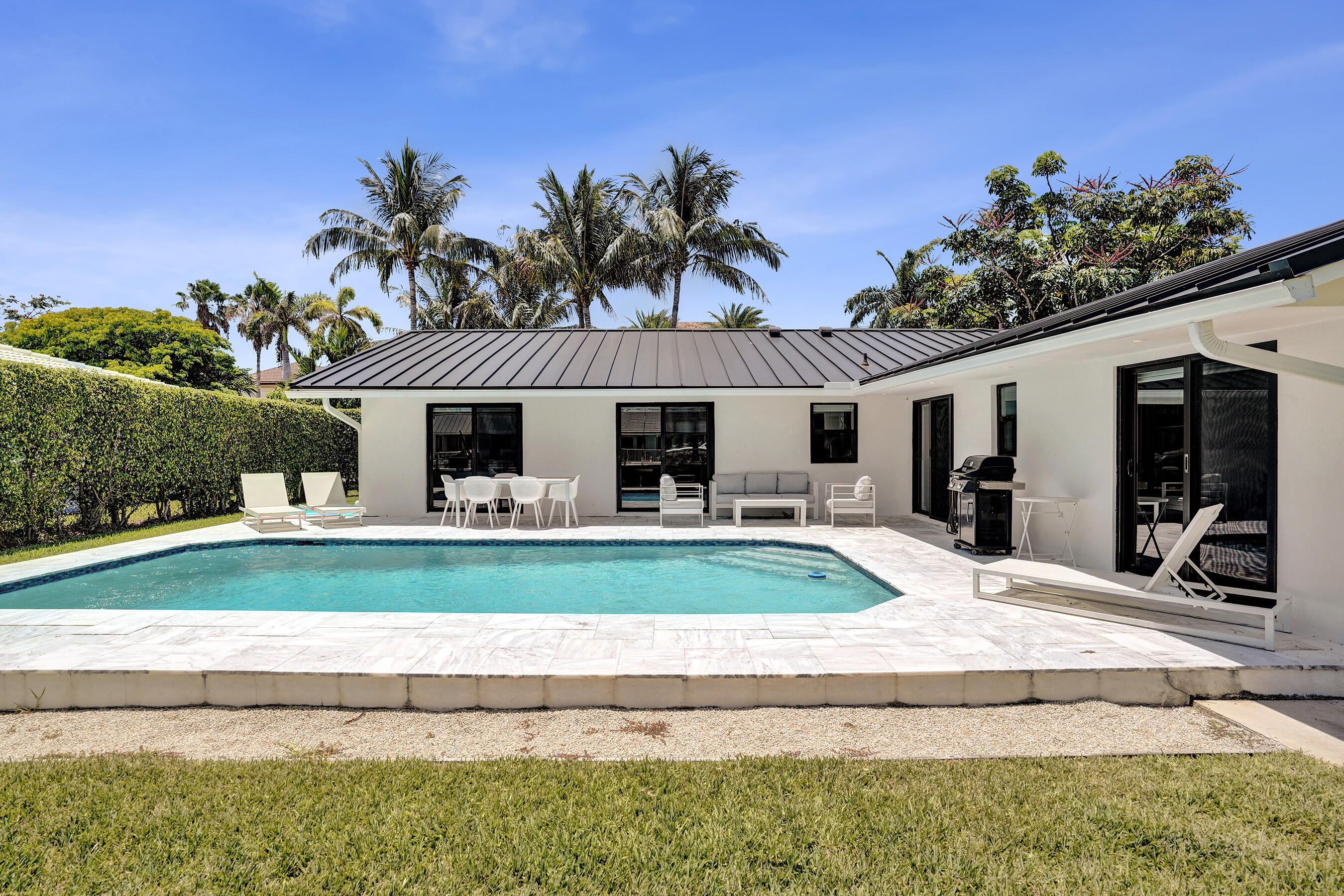 TROPIC ISLE 2ND SEC - Residential