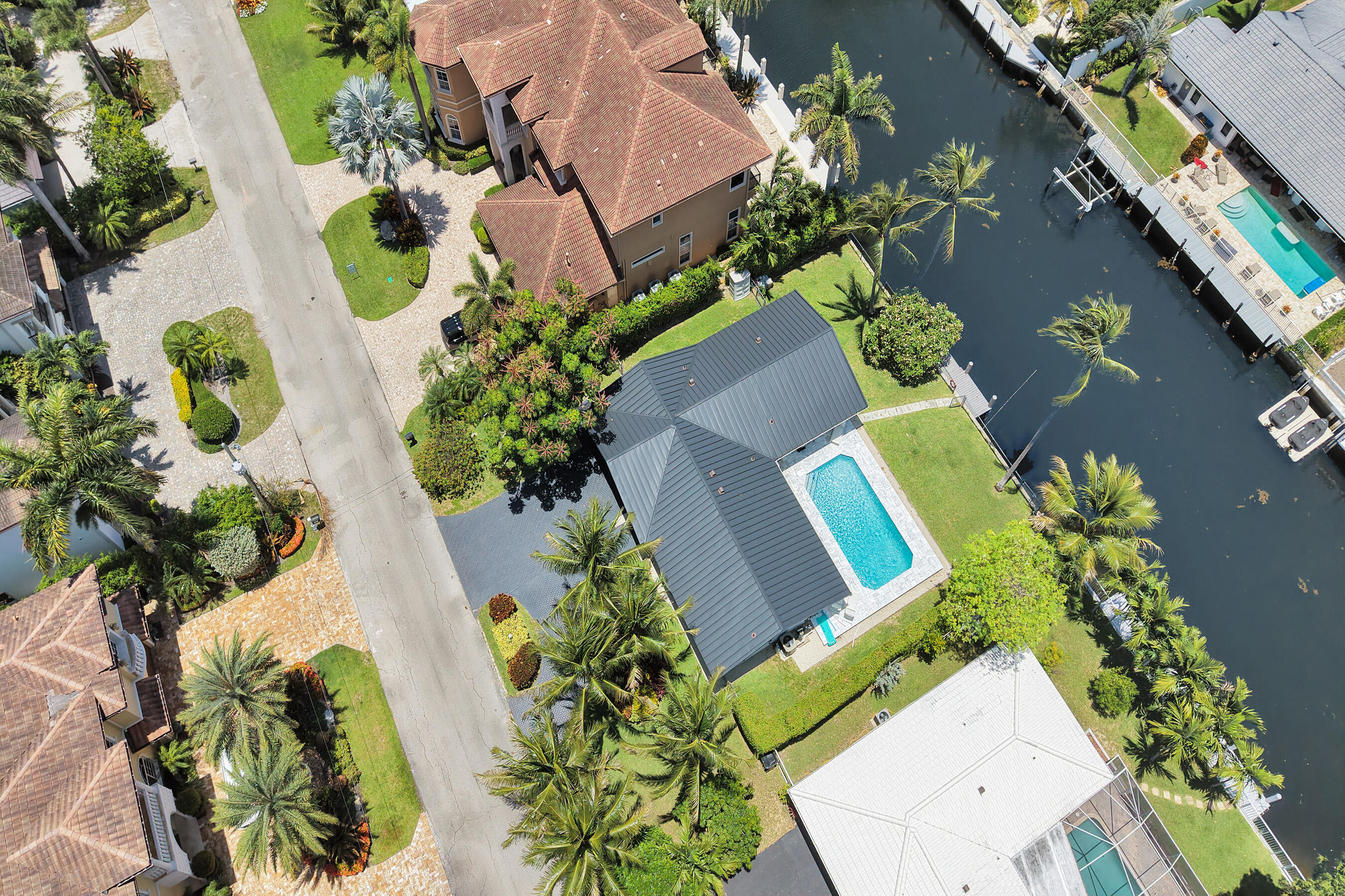TROPIC ISLE 2ND SEC - Residential
