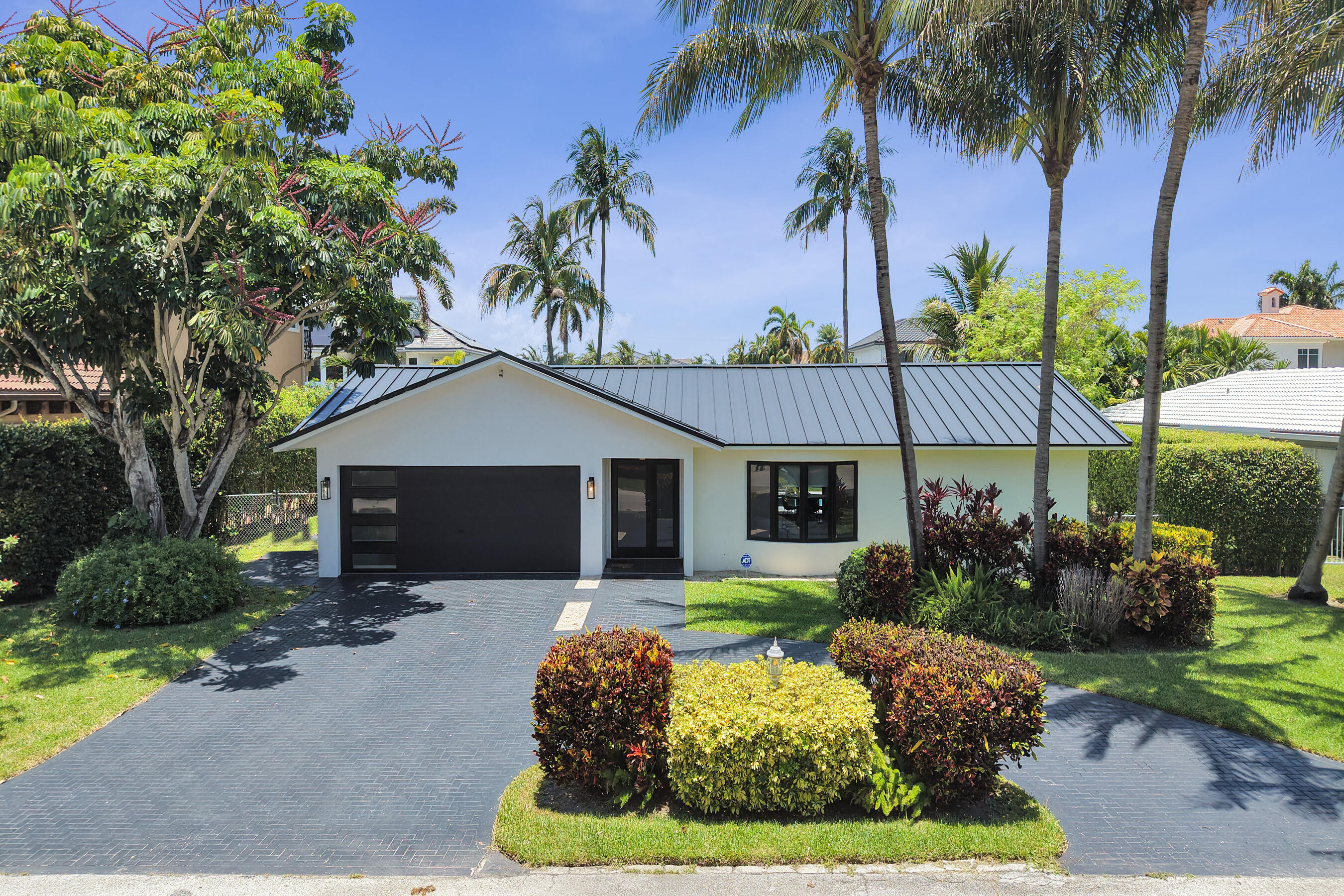 TROPIC ISLE 2ND SEC - Residential