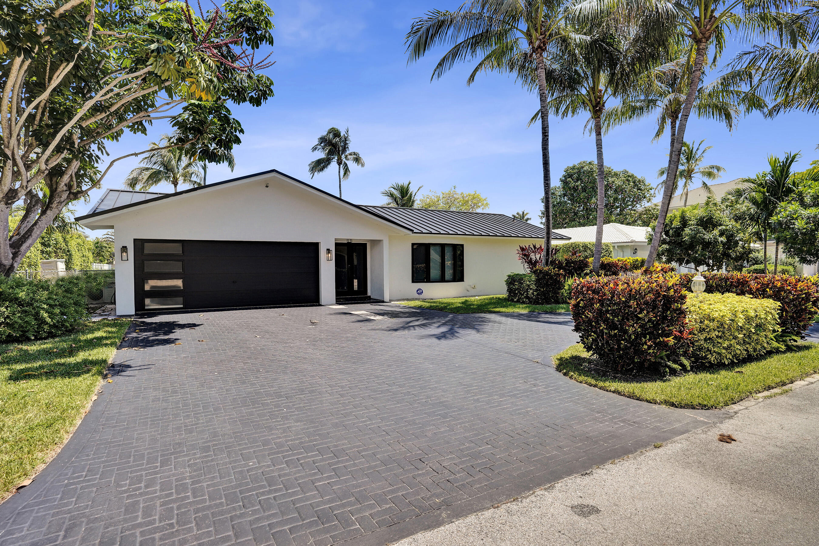 TROPIC ISLE 2ND SEC - Residential