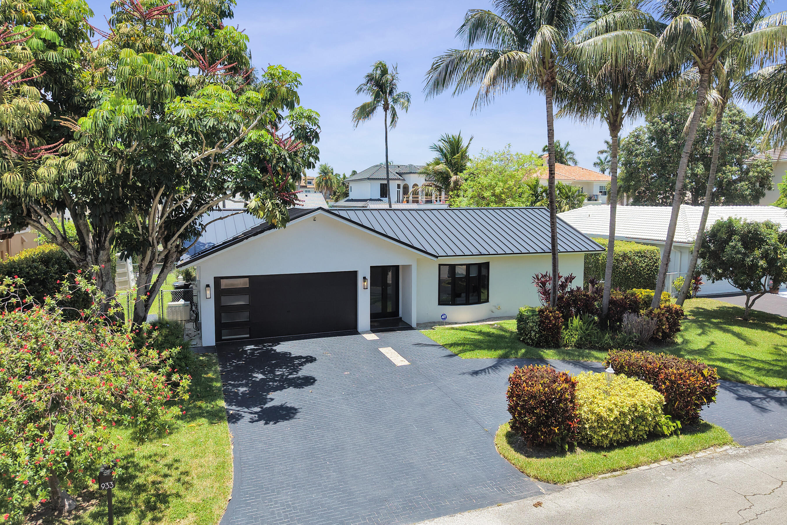 TROPIC ISLE 2ND SEC - Residential