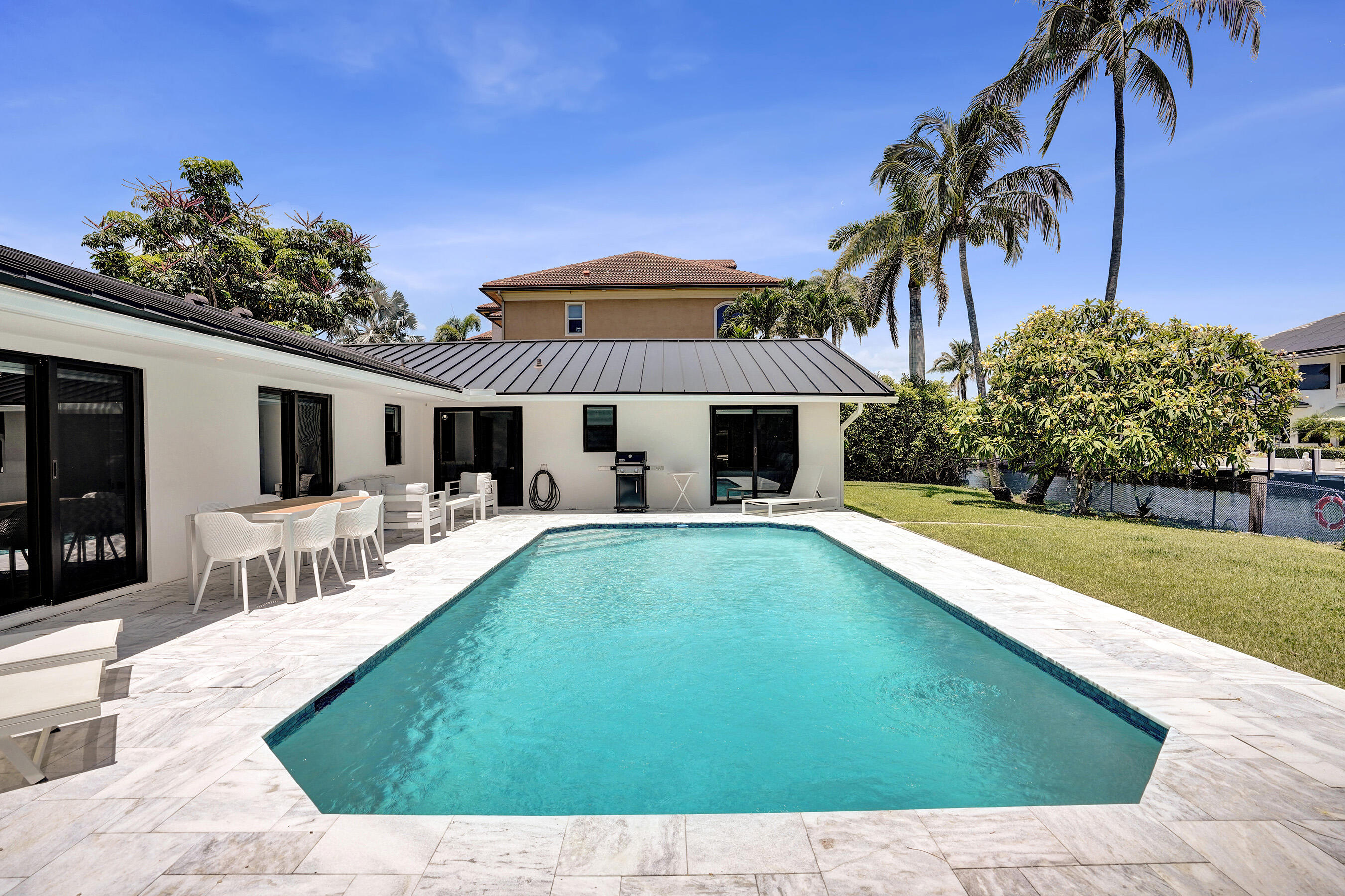 TROPIC ISLE 2ND SEC - Residential
