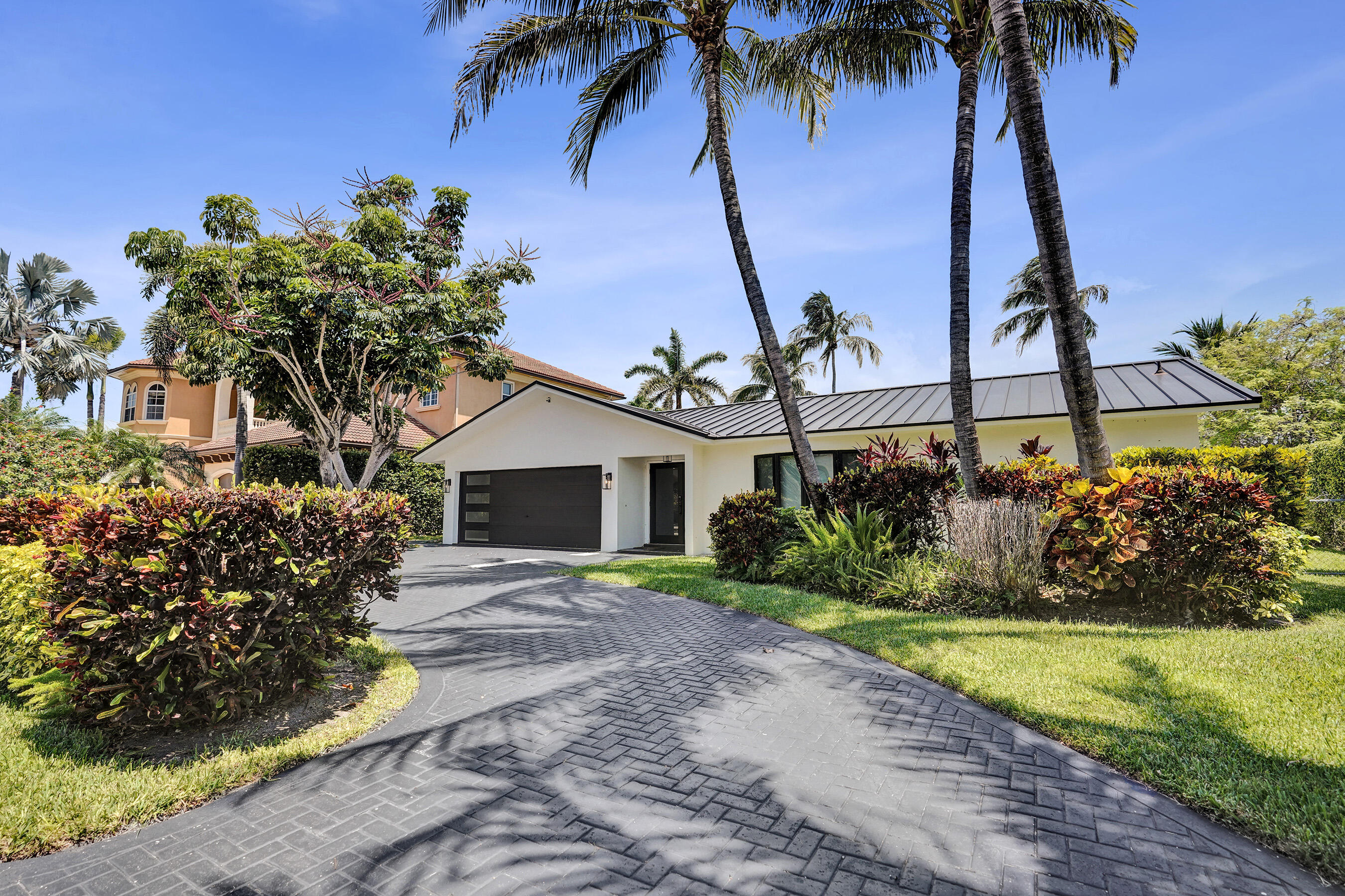 TROPIC ISLE 2ND SEC - Residential