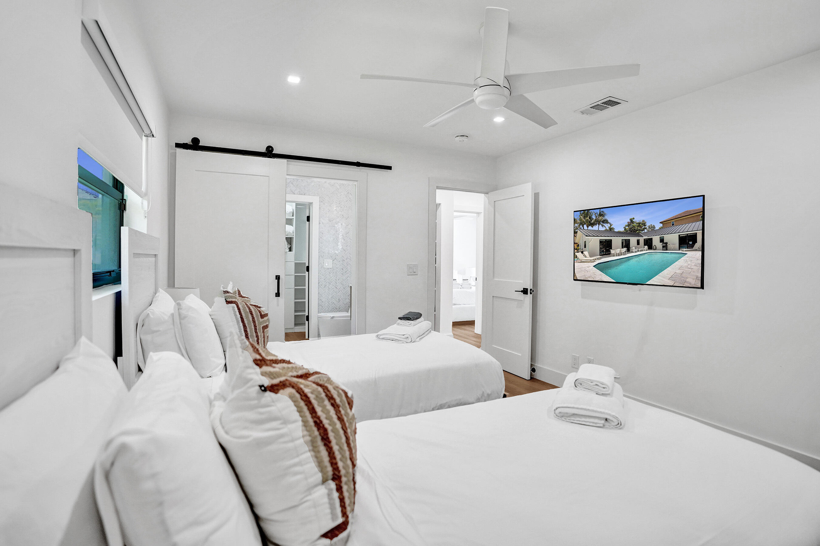 TROPIC ISLE 2ND SEC - Residential