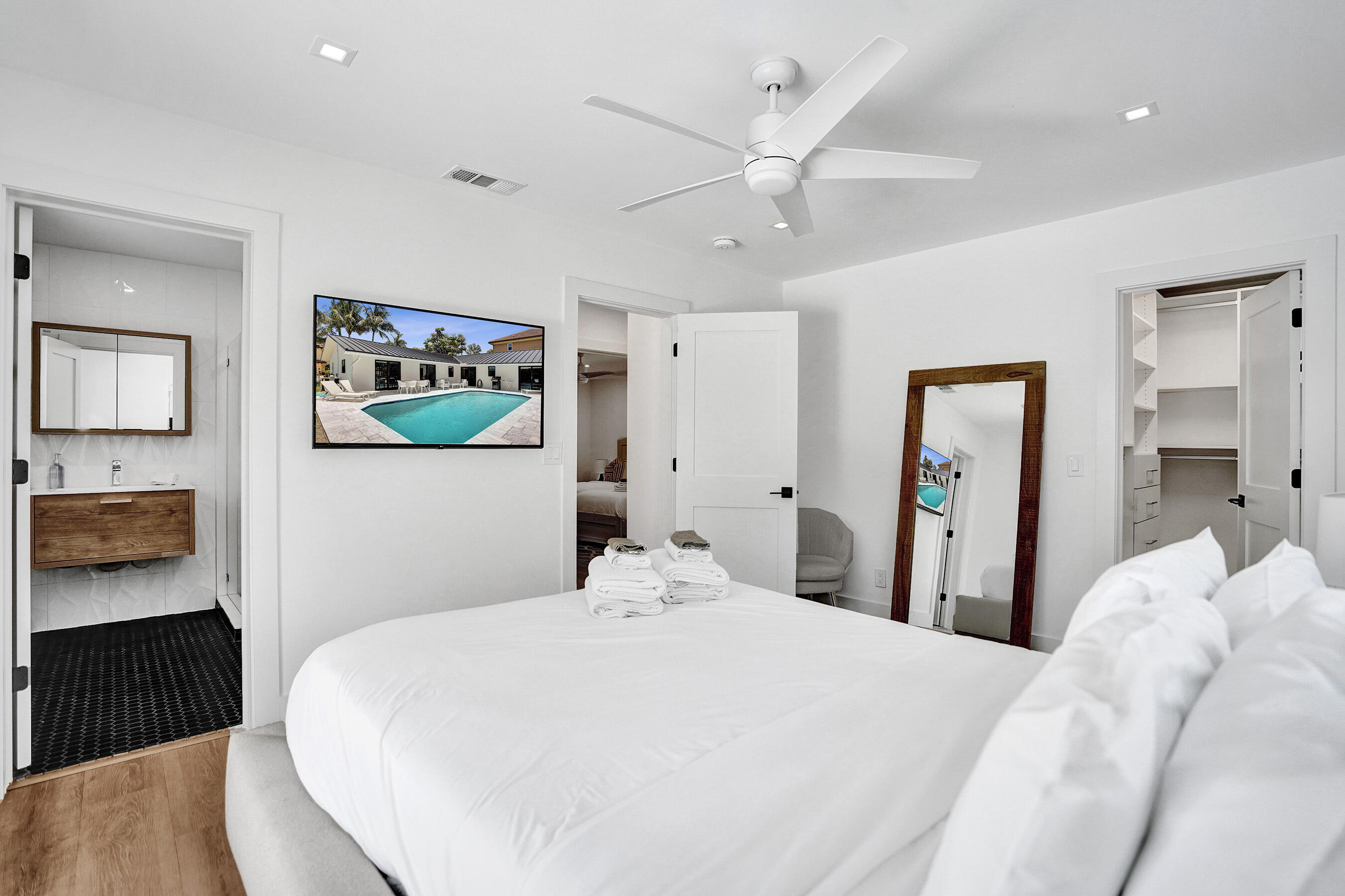 TROPIC ISLE 2ND SEC - Residential