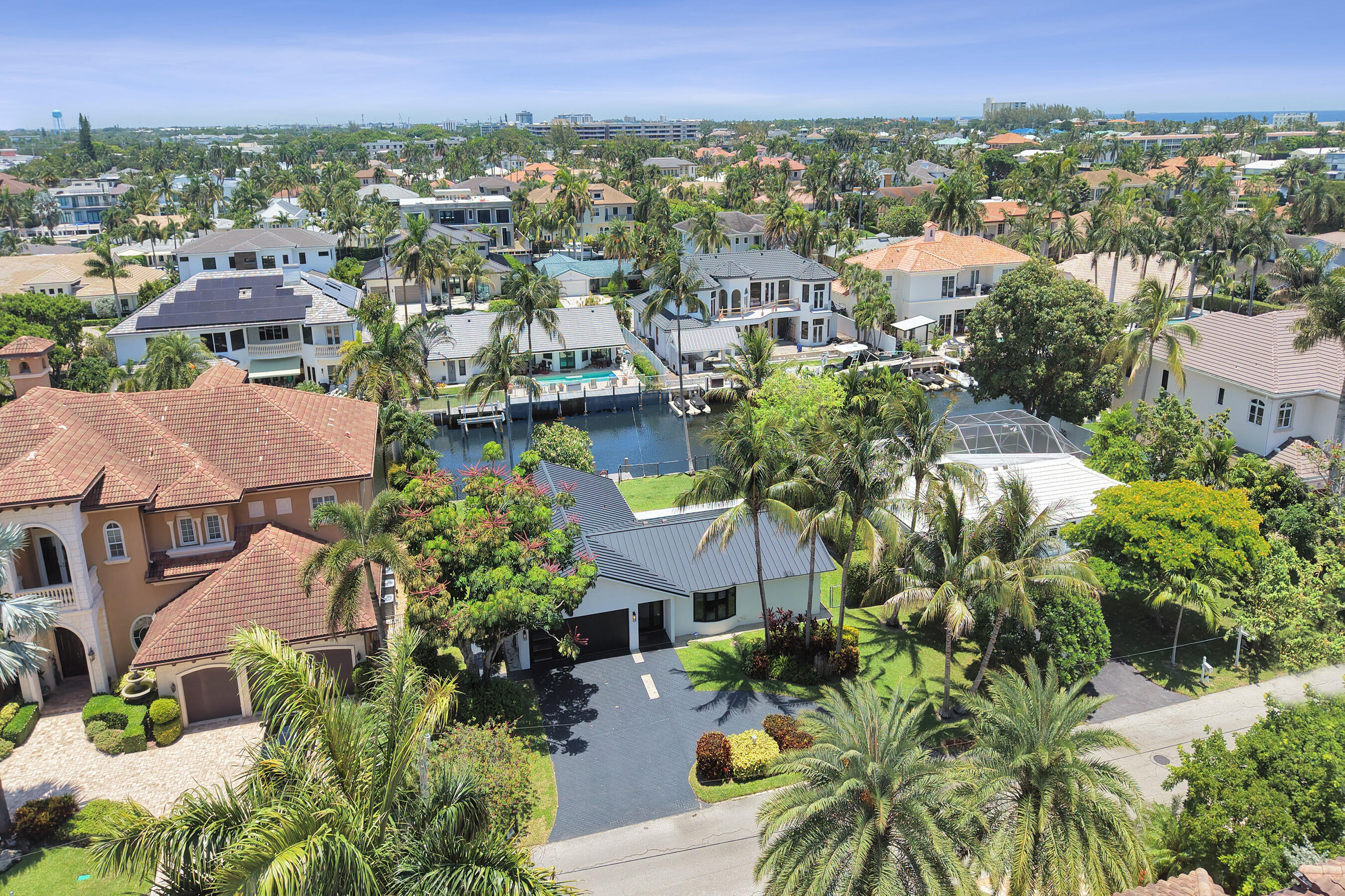 TROPIC ISLE 2ND SEC - Residential
