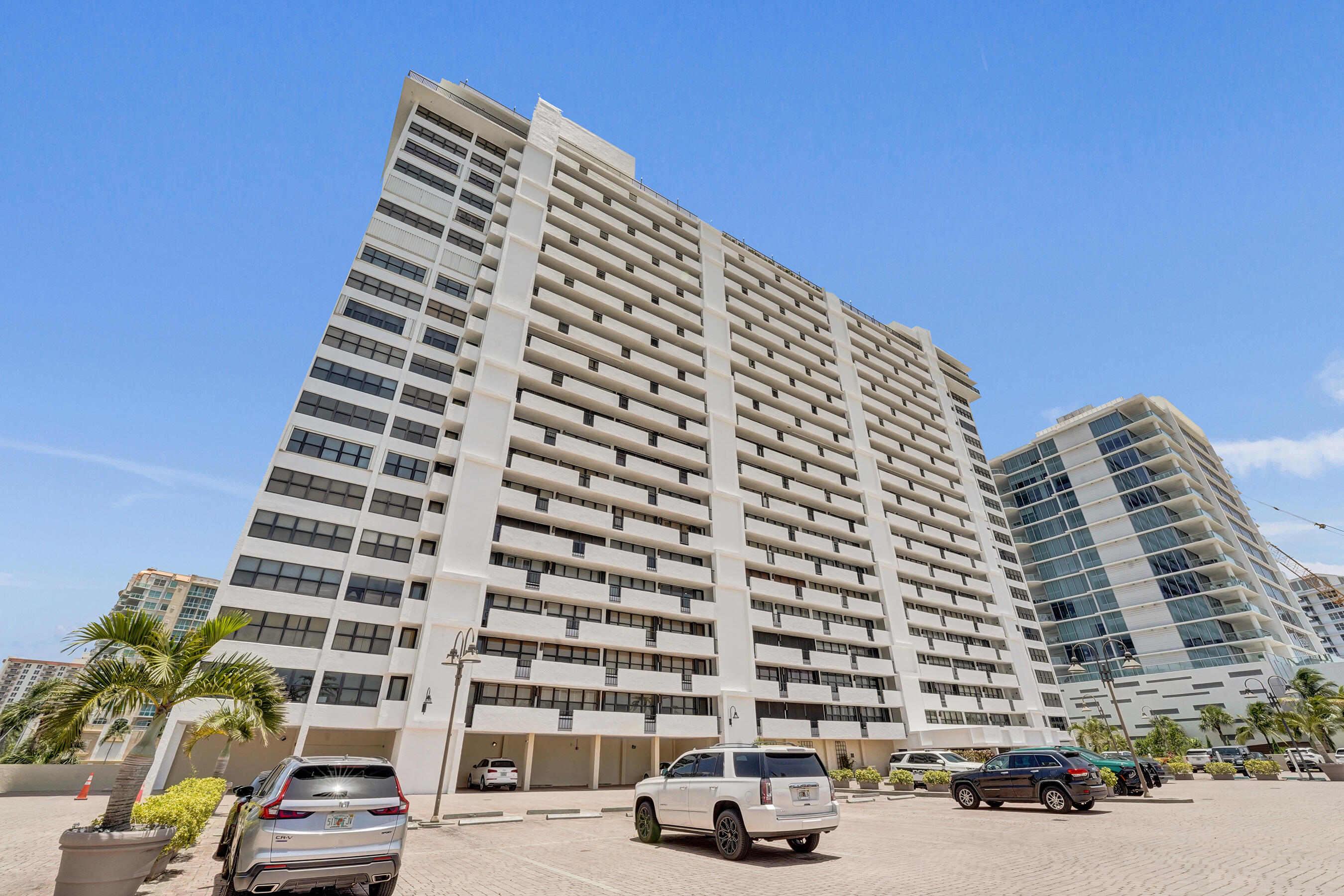 CORINTHIAN ON THE INTRACOASTAL - Residential