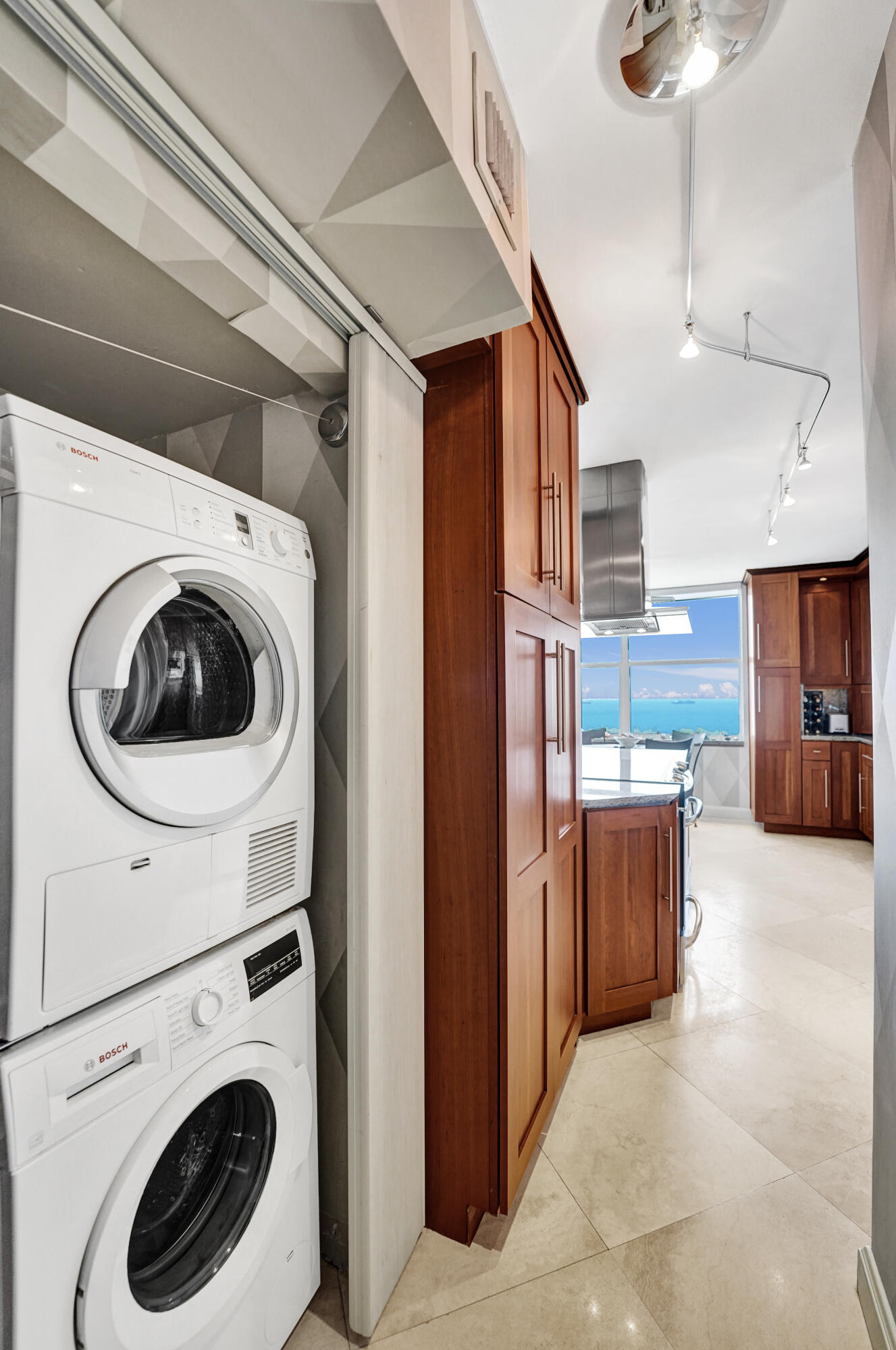 CORINTHIAN ON THE INTRACOASTAL - Residential