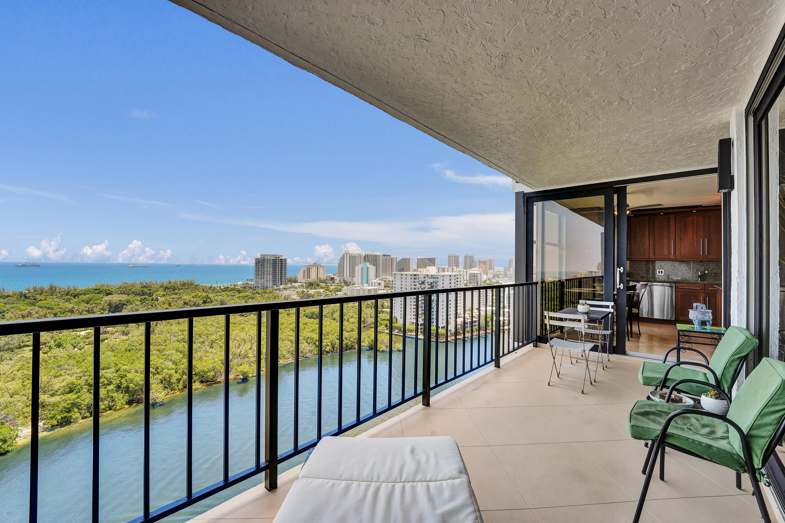 CORINTHIAN ON THE INTRACOASTAL - Residential