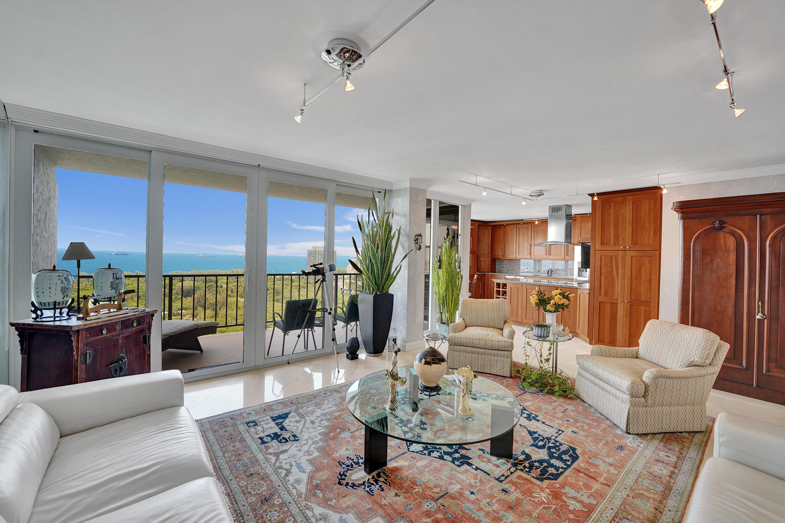 CORINTHIAN ON THE INTRACOASTAL - Residential