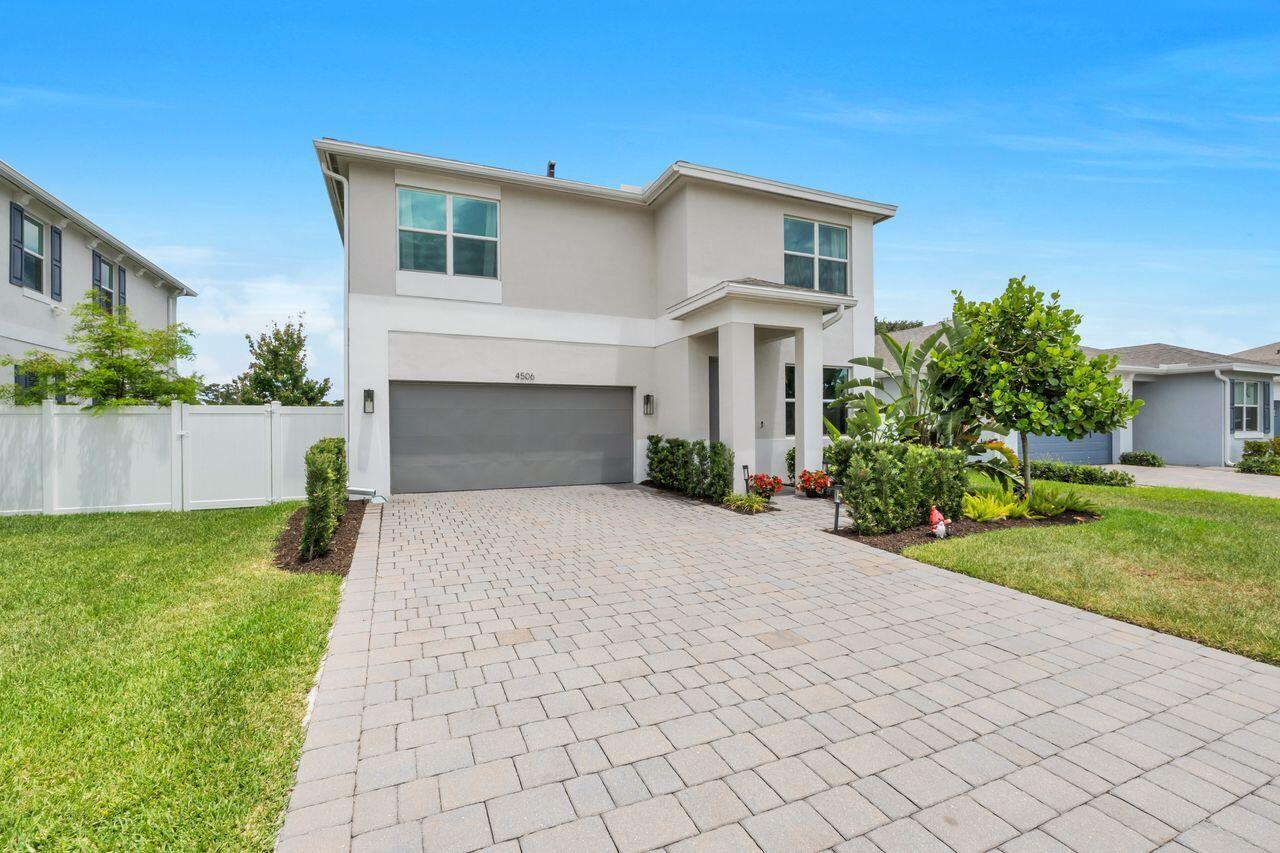 CATALINA ESTATES - Residential