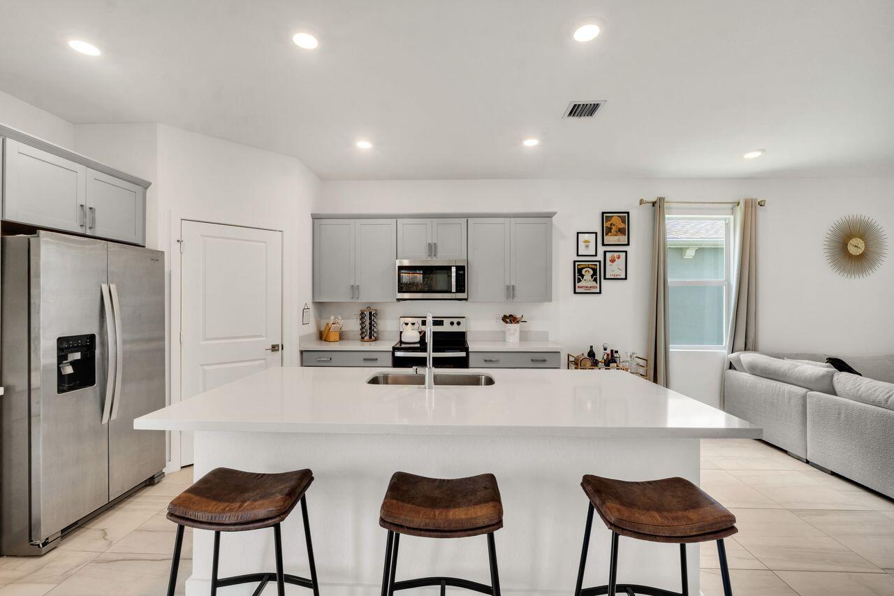 CATALINA ESTATES - Residential