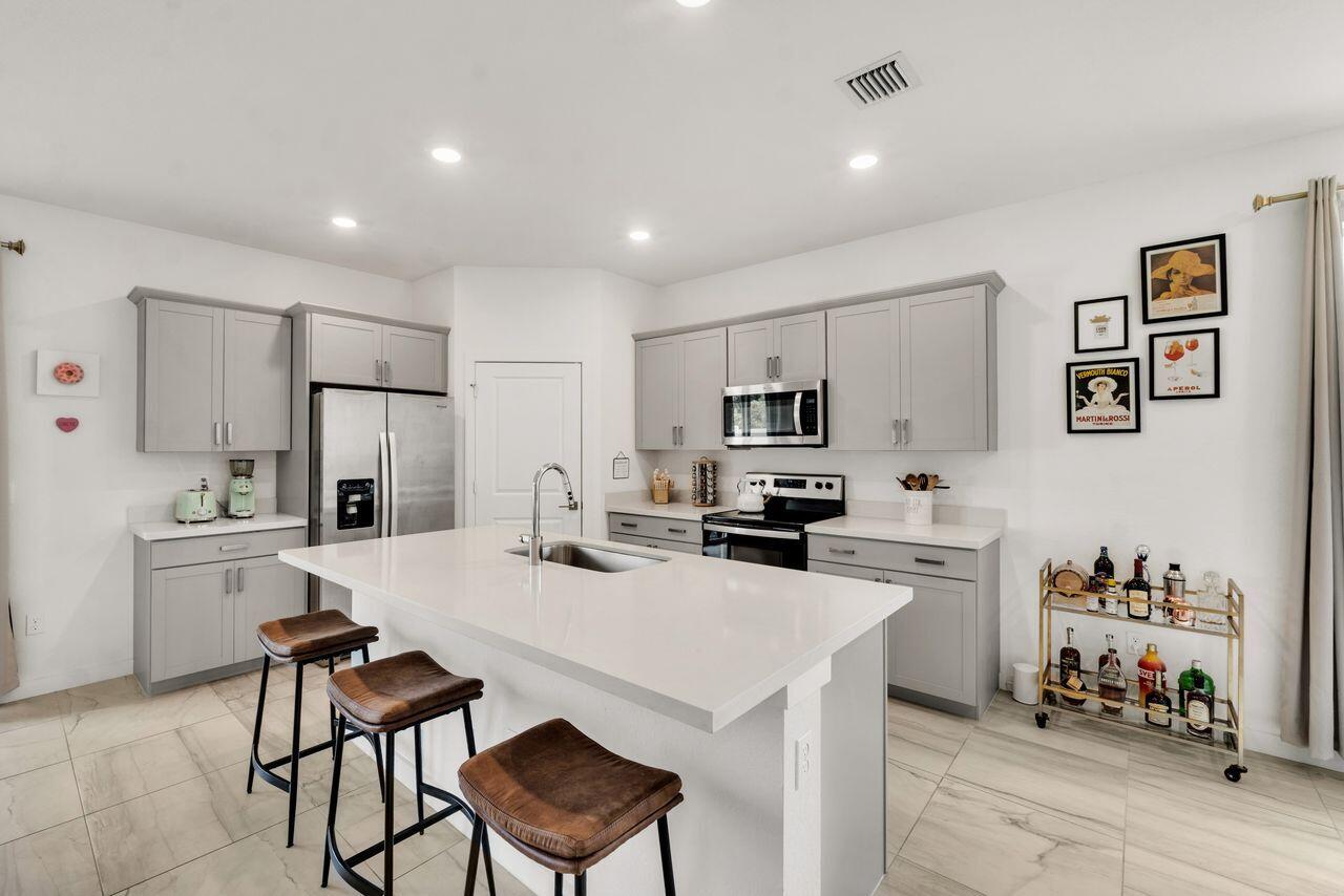 CATALINA ESTATES - Residential