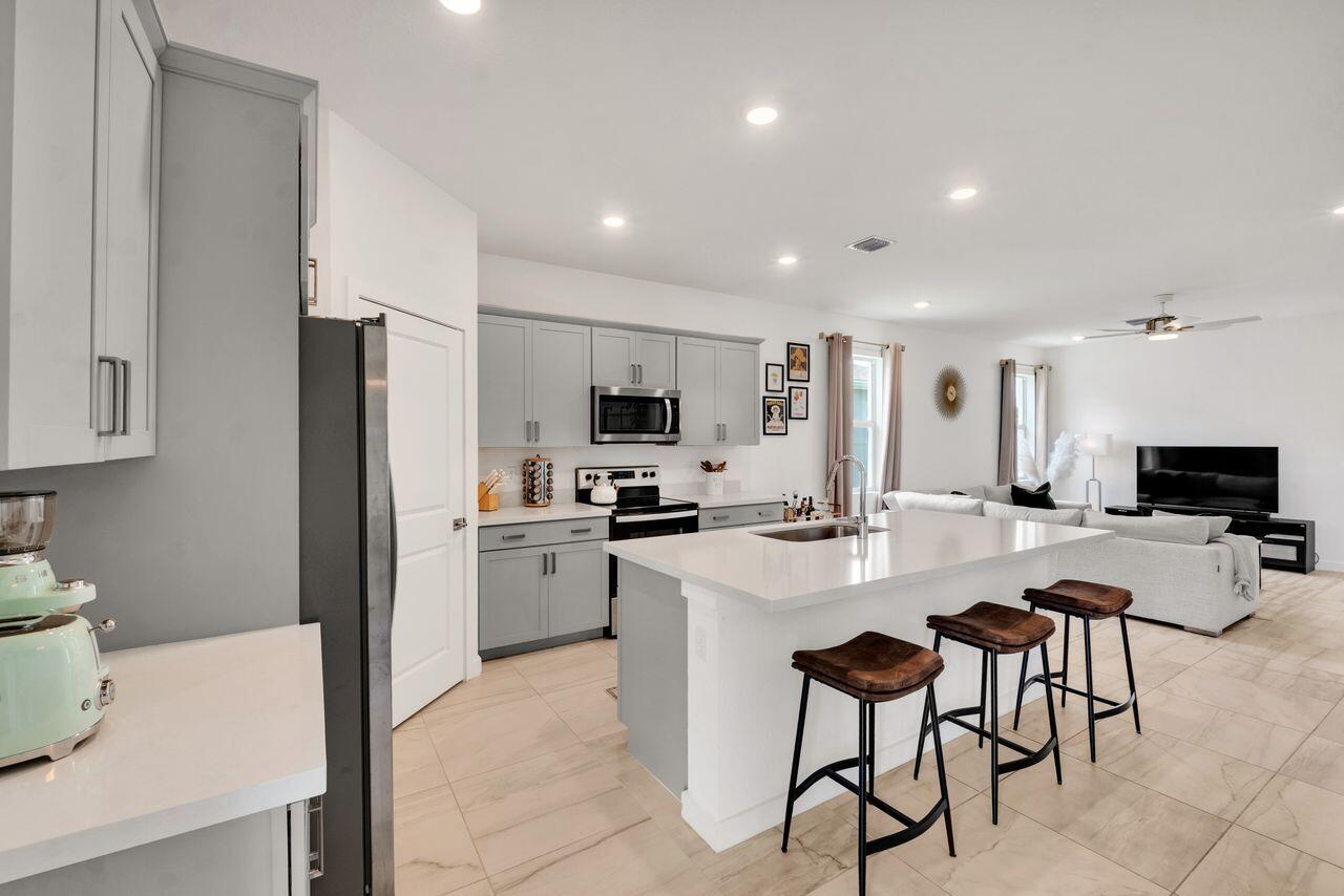 CATALINA ESTATES - Residential
