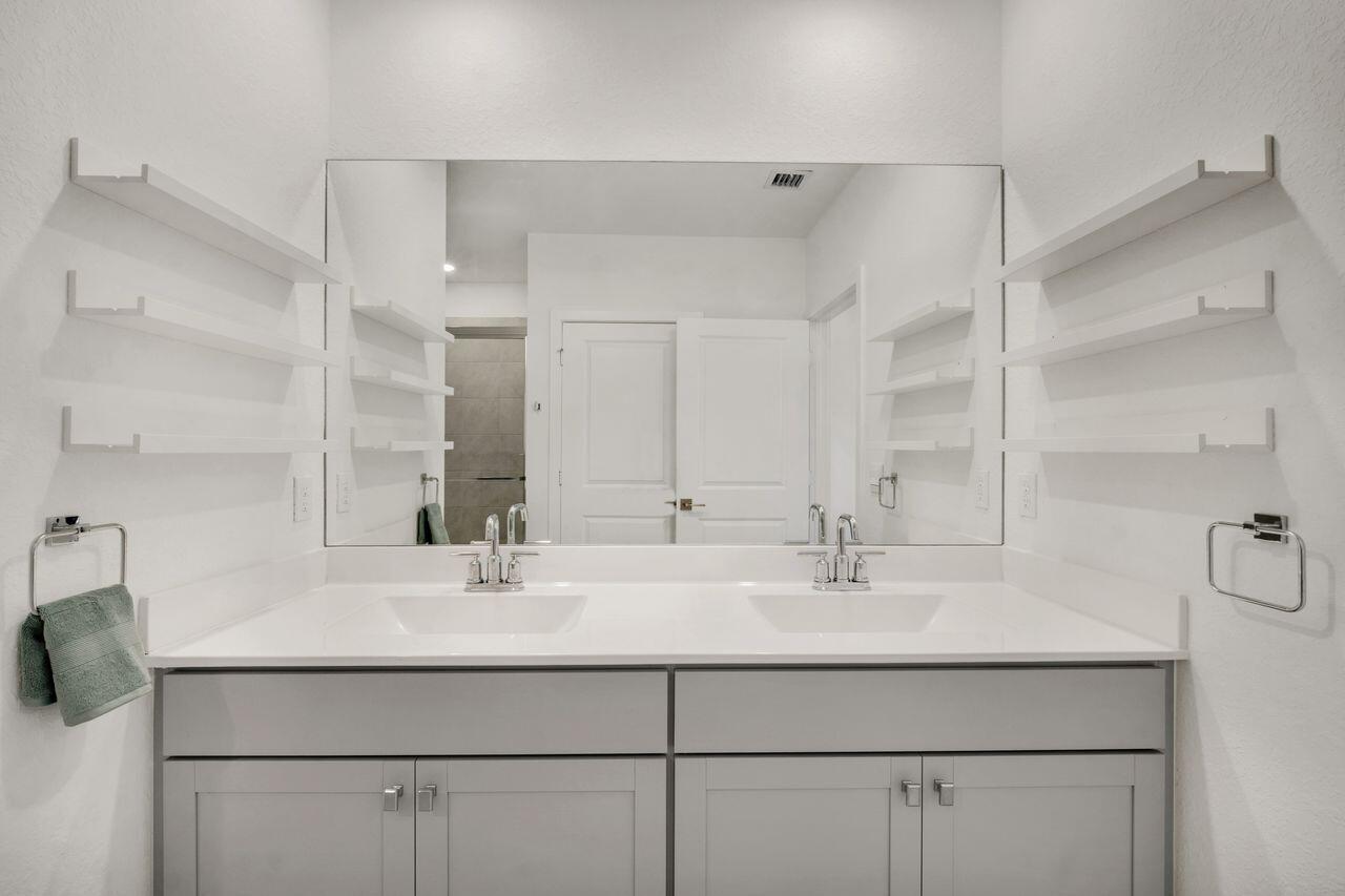 CATALINA ESTATES - Residential