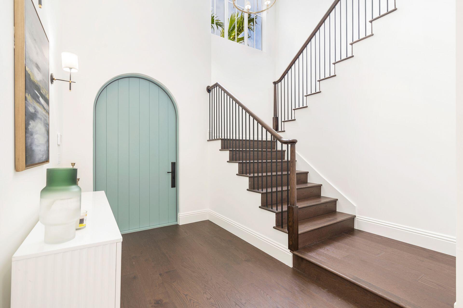 EDGEWATER - Residential