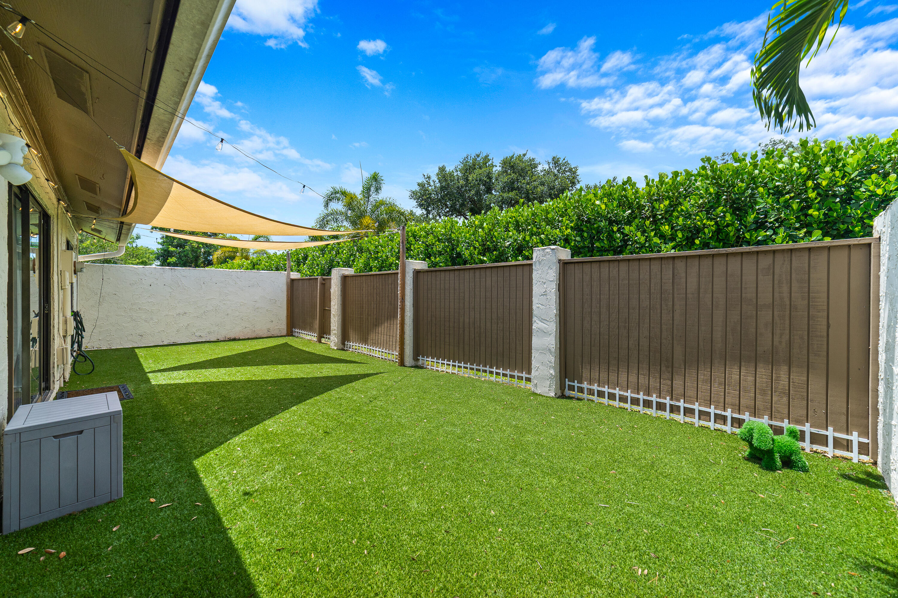 HIDDEN PINES OF WELLINGTON - Residential