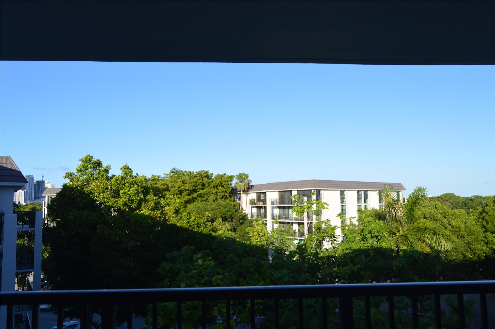RIVER REACH CONDOMINIUM V - Residential