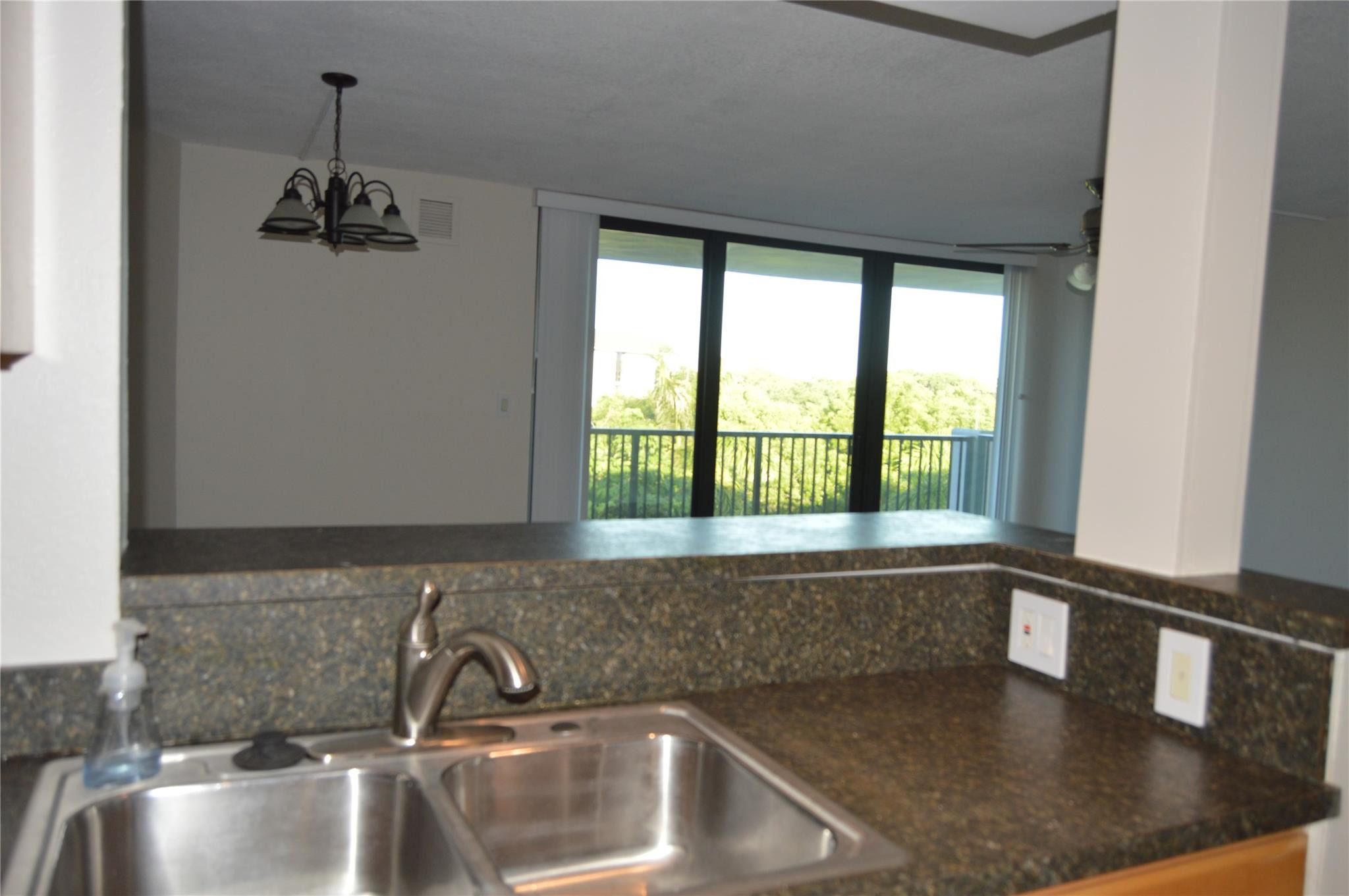 RIVER REACH CONDOMINIUM V - Residential