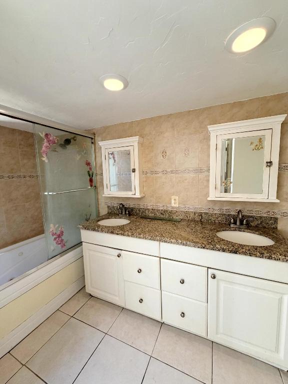 ISLE OF SANDALFOOT CONDO - Residential