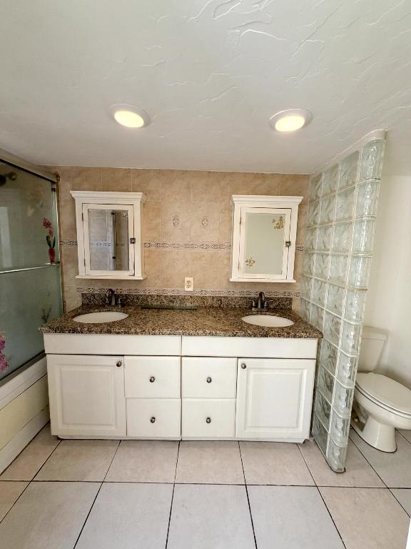 ISLE OF SANDALFOOT CONDO - Residential