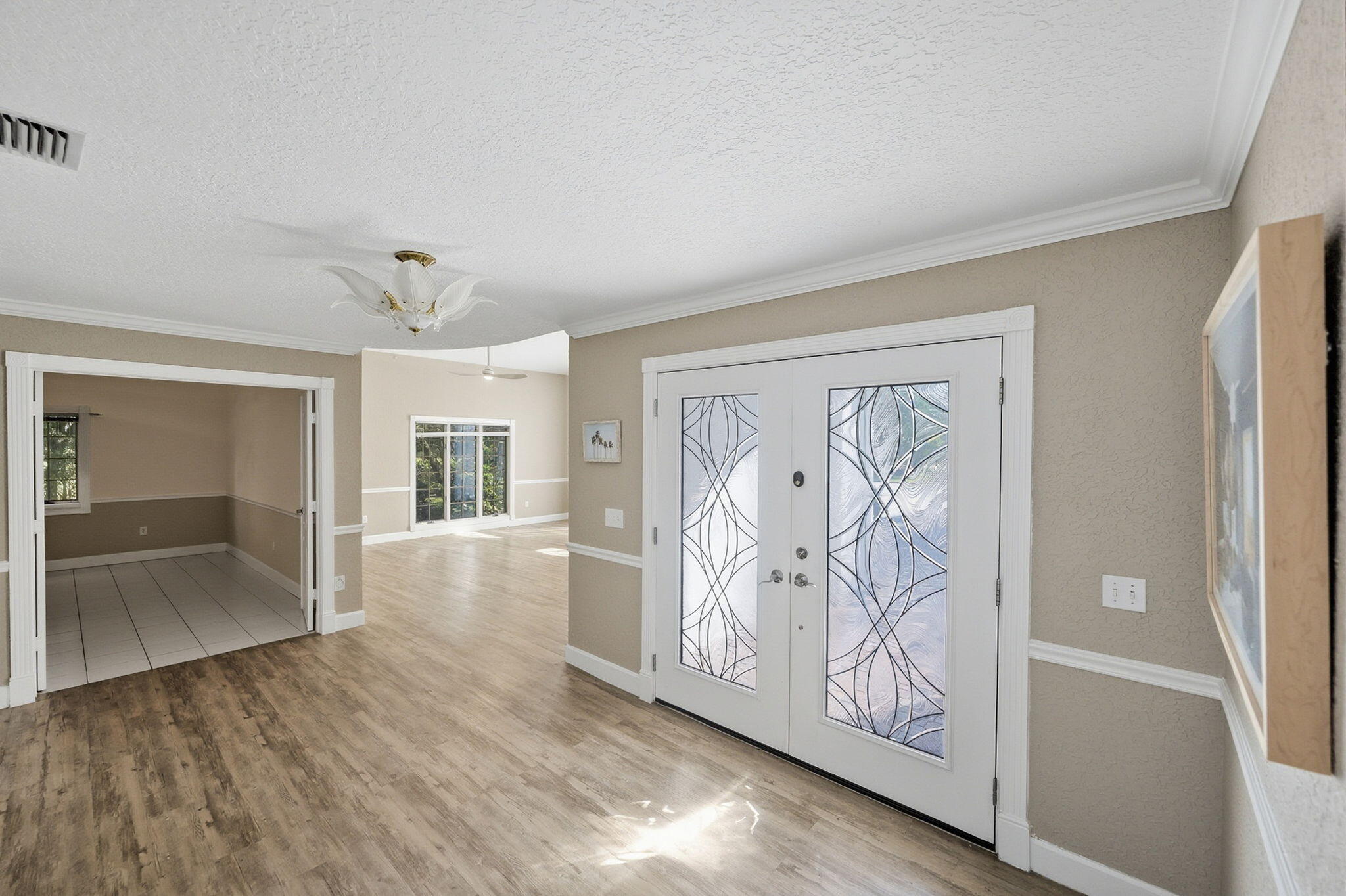 COUNTRY CLUB ESTATES - Residential
