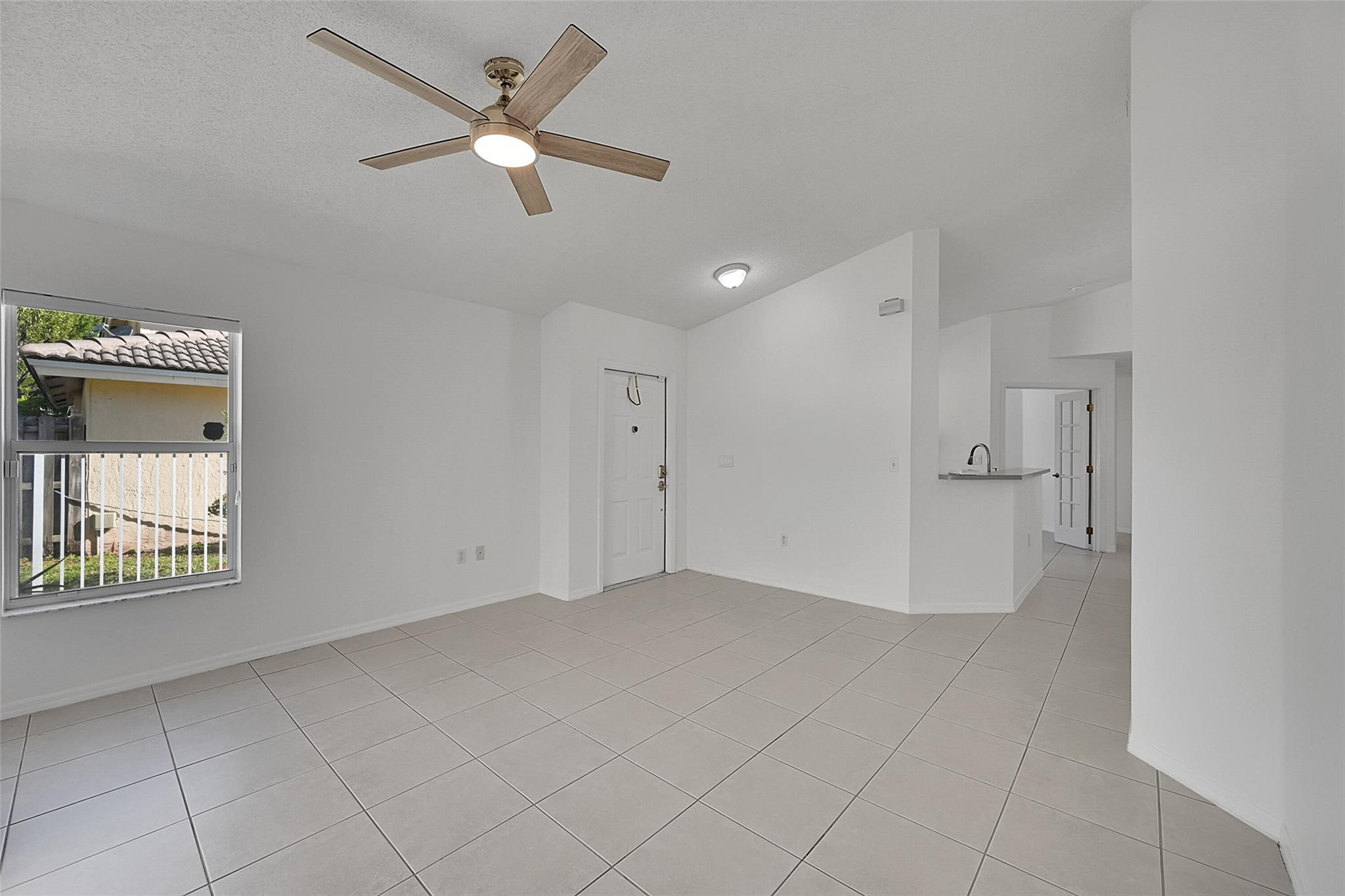 RAINTREE VILLAS - Residential