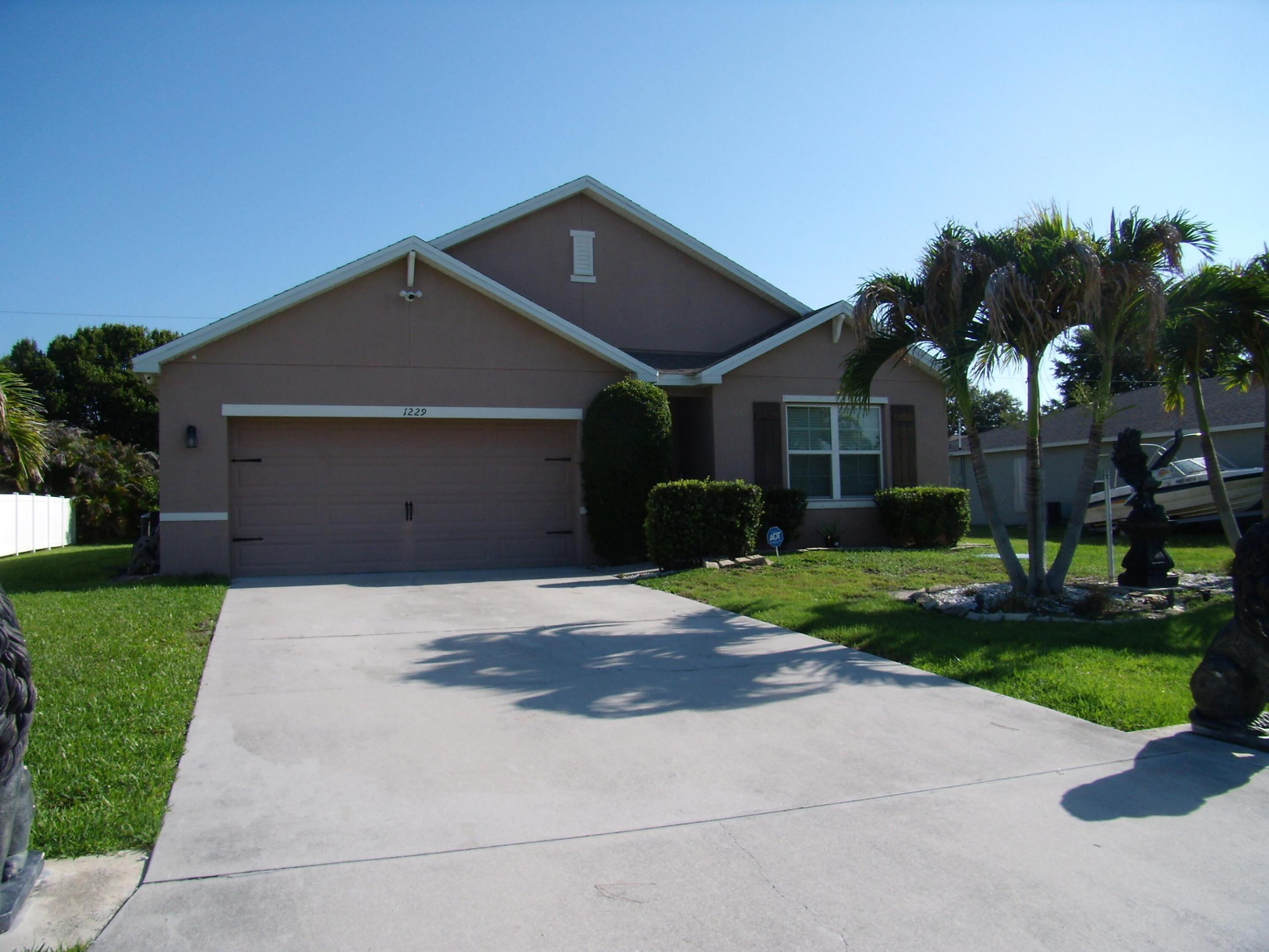 PORT ST LUCIE SECTION 17 - Residential