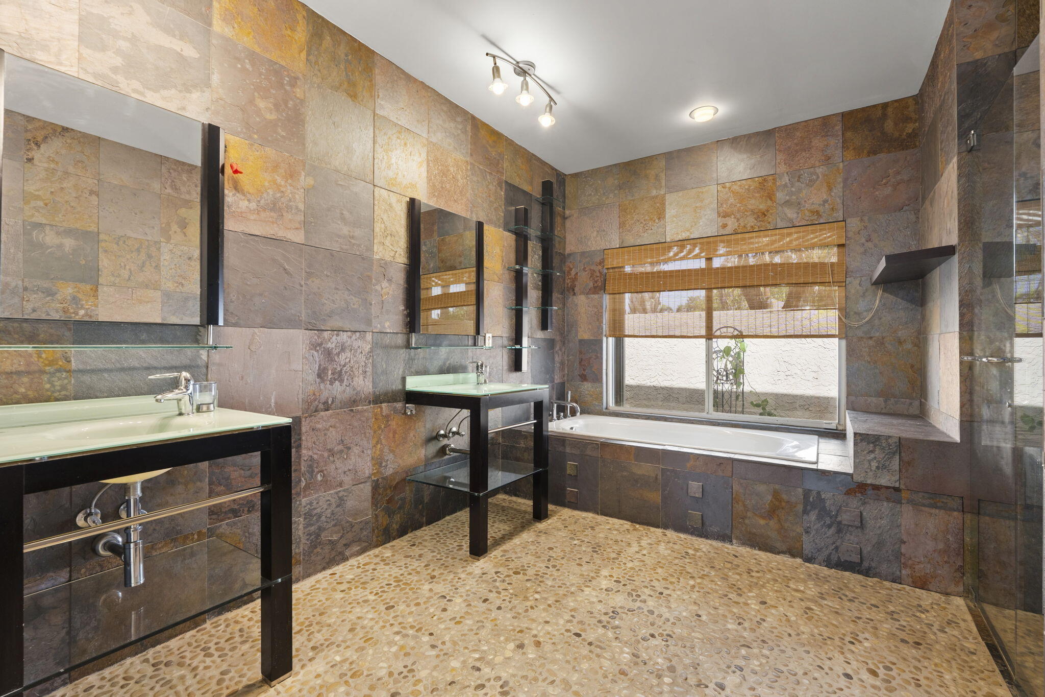 DANFORTH - Residential