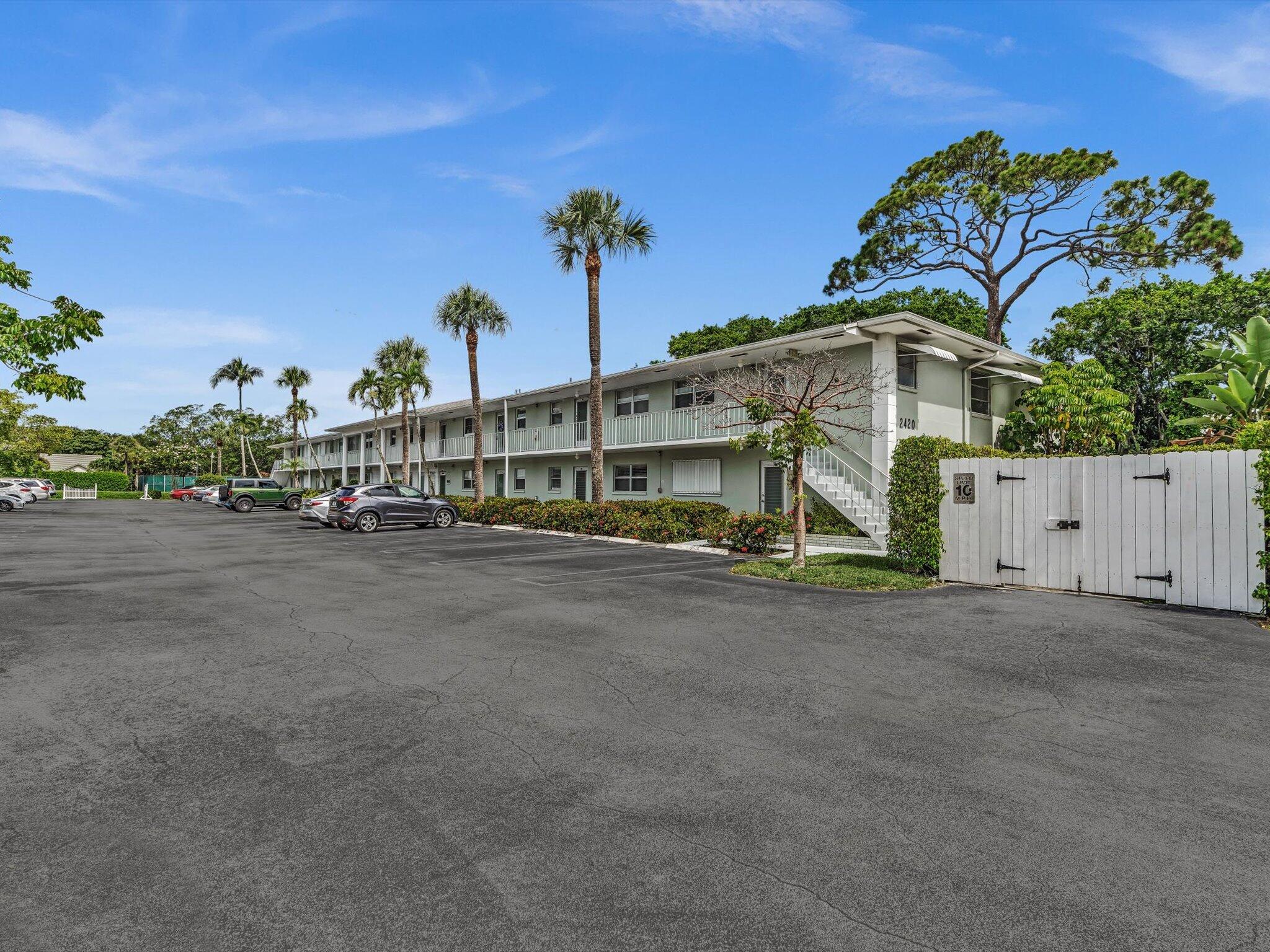 SABAL PINE CONDO - Residential