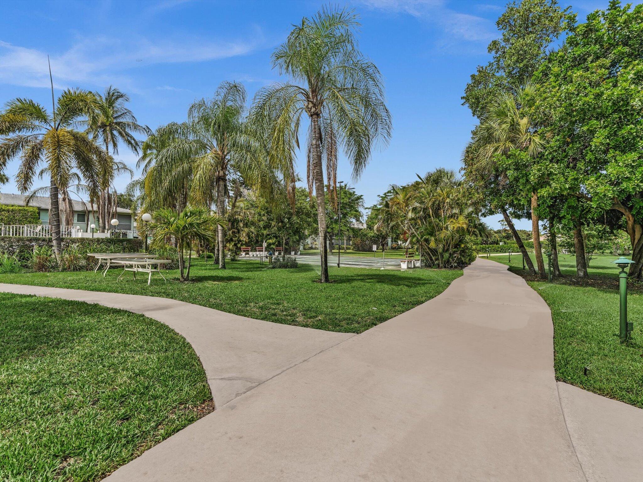 SABAL PINE CONDO - Residential