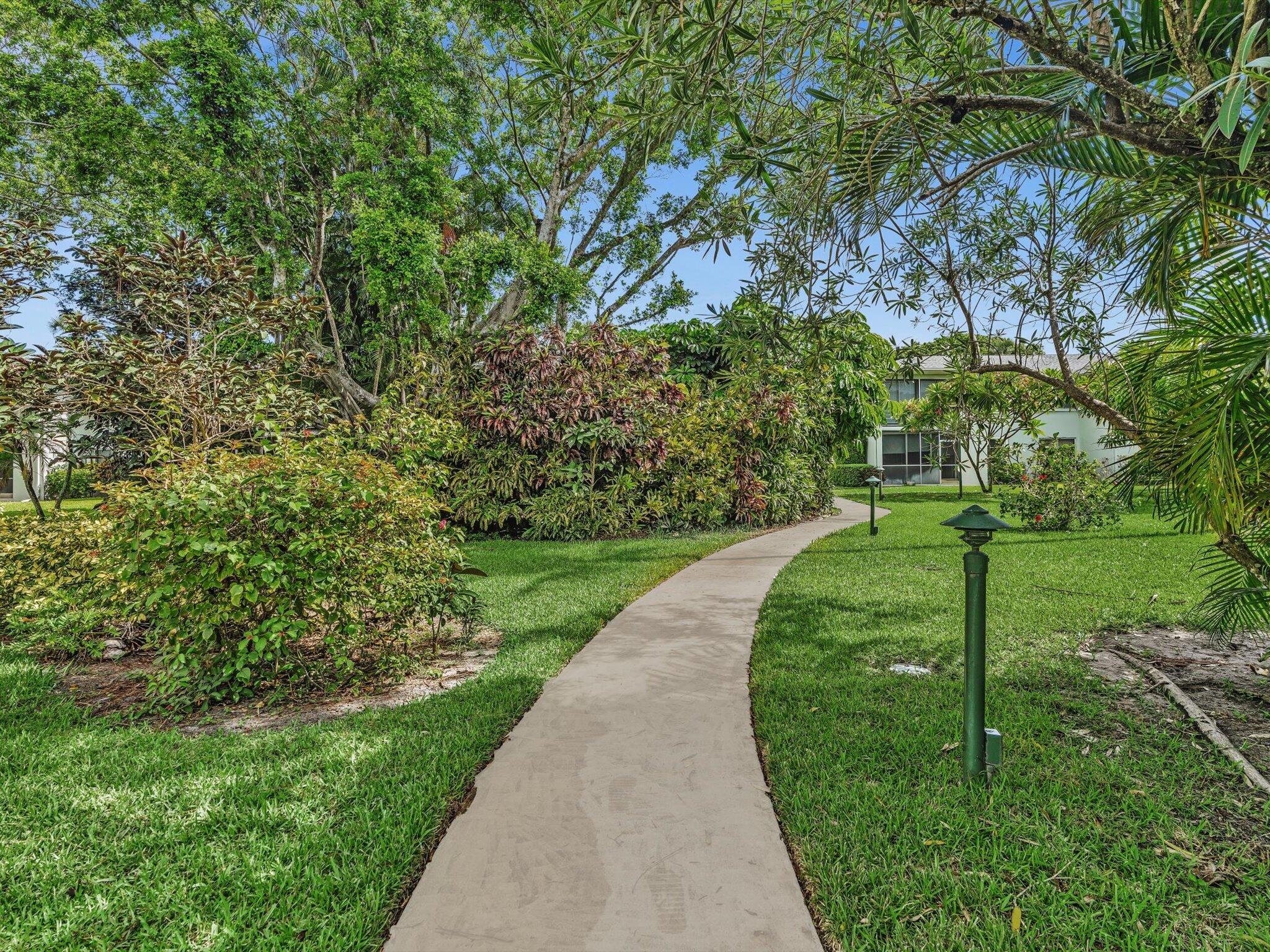 SABAL PINE CONDO - Residential