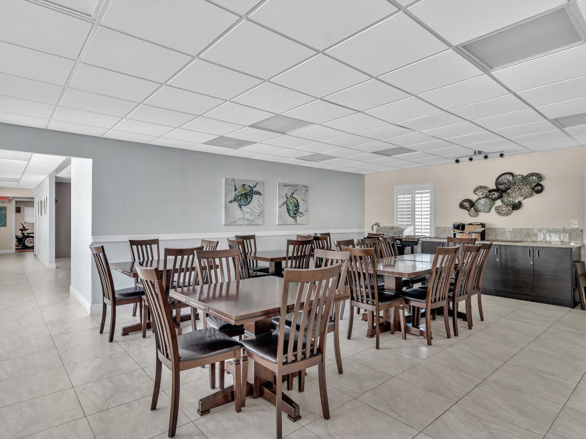 SABAL PINE CONDO - Residential