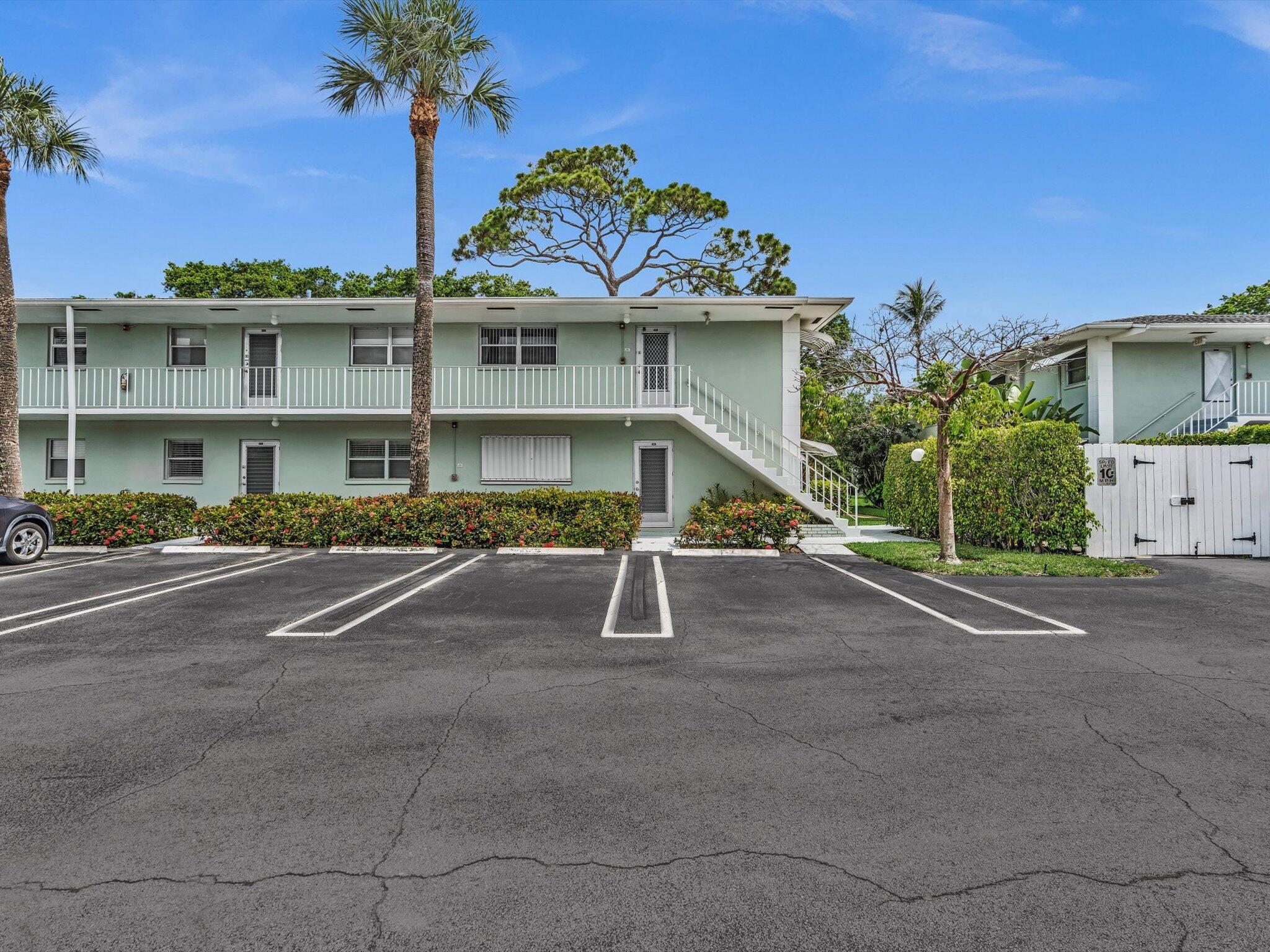 SABAL PINE CONDO - Residential