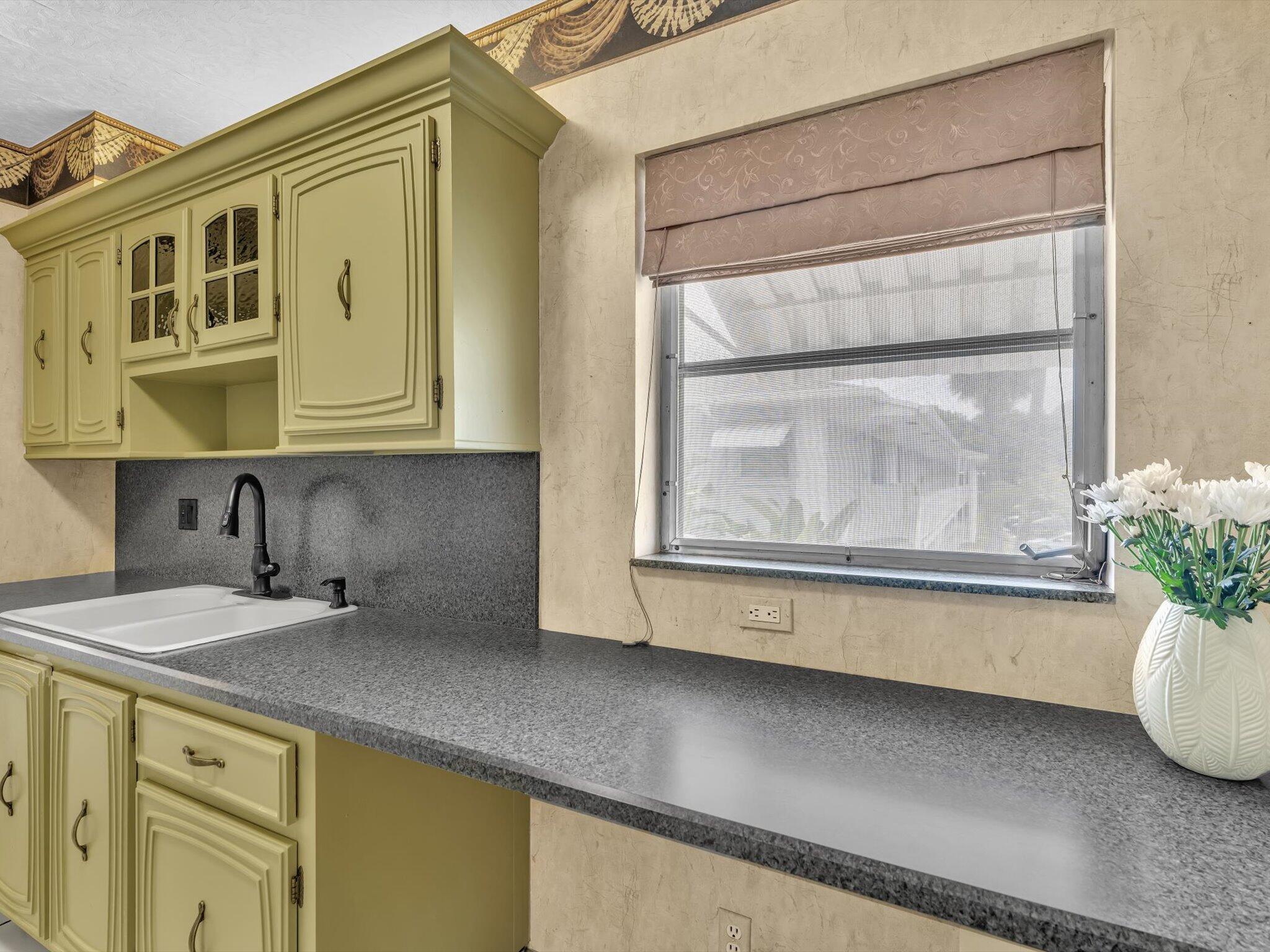 SABAL PINE CONDO - Residential