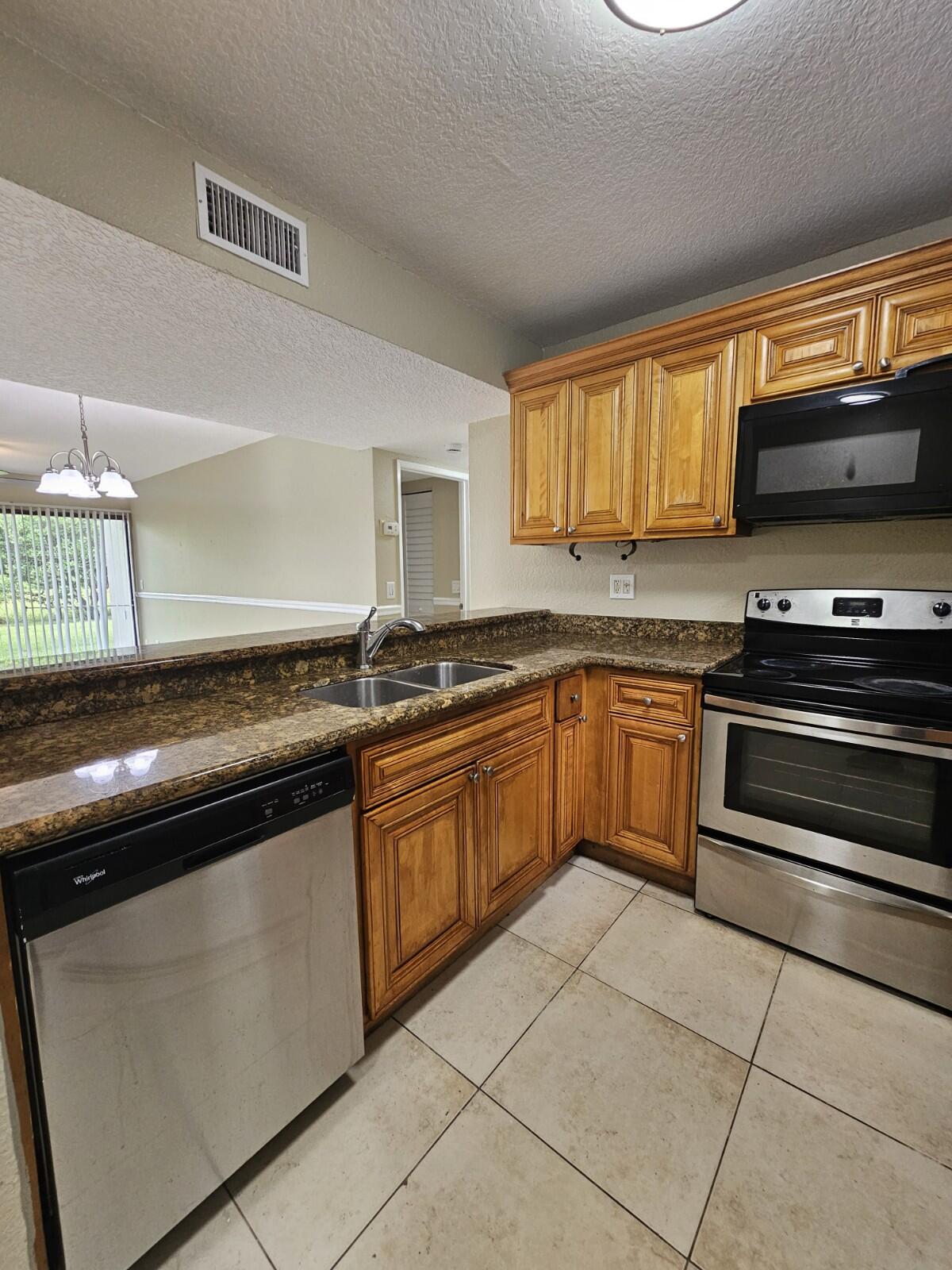 PALM BEACH PLACE CONDO - Residential Lease