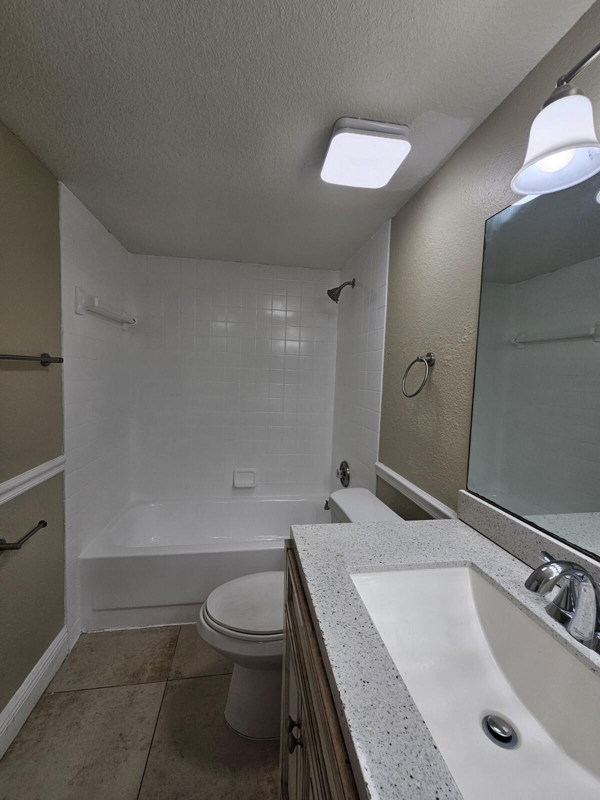 PALM BEACH PLACE CONDO - Residential Lease