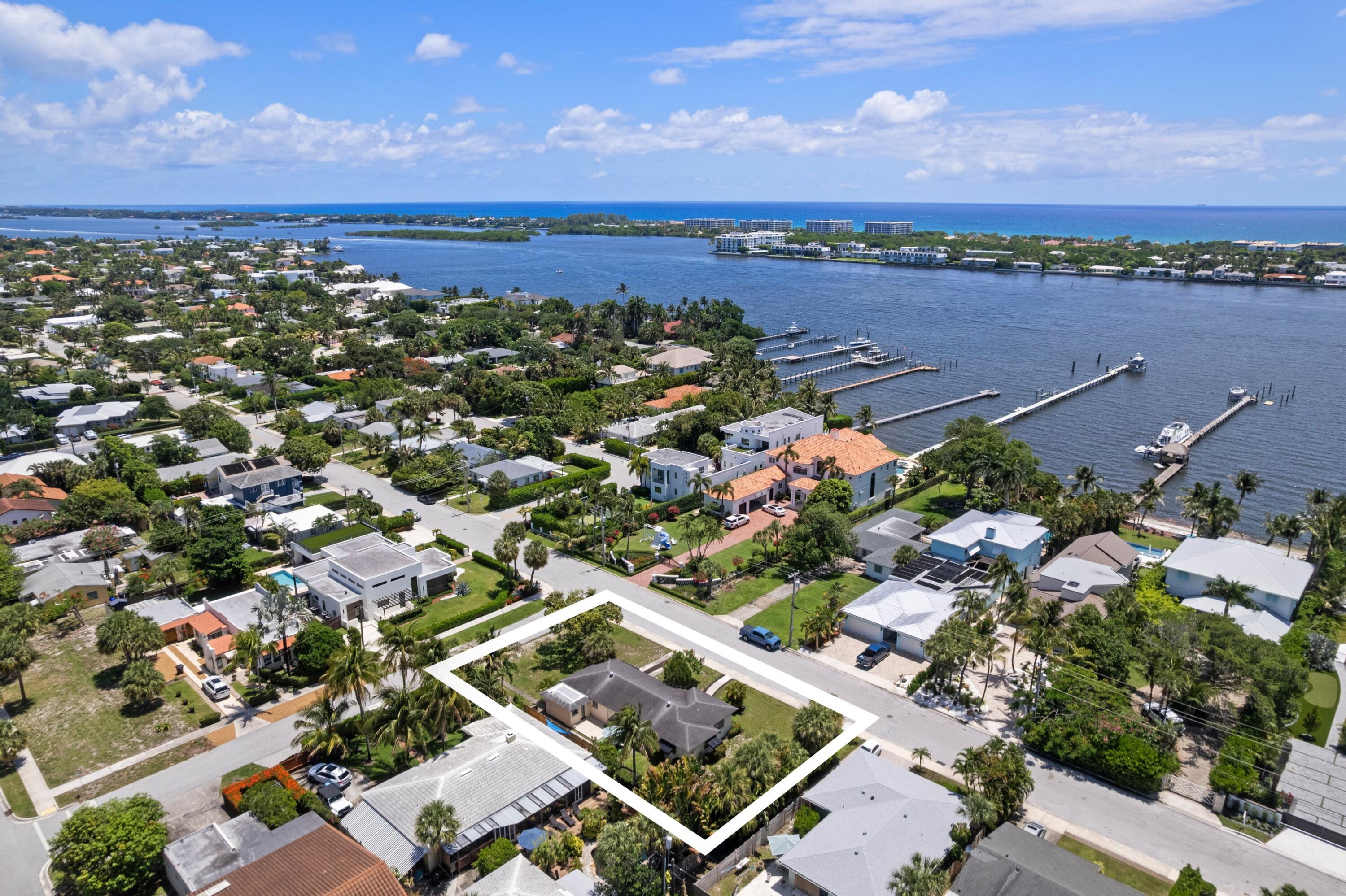 NORTH LAKE WORTH - Residential