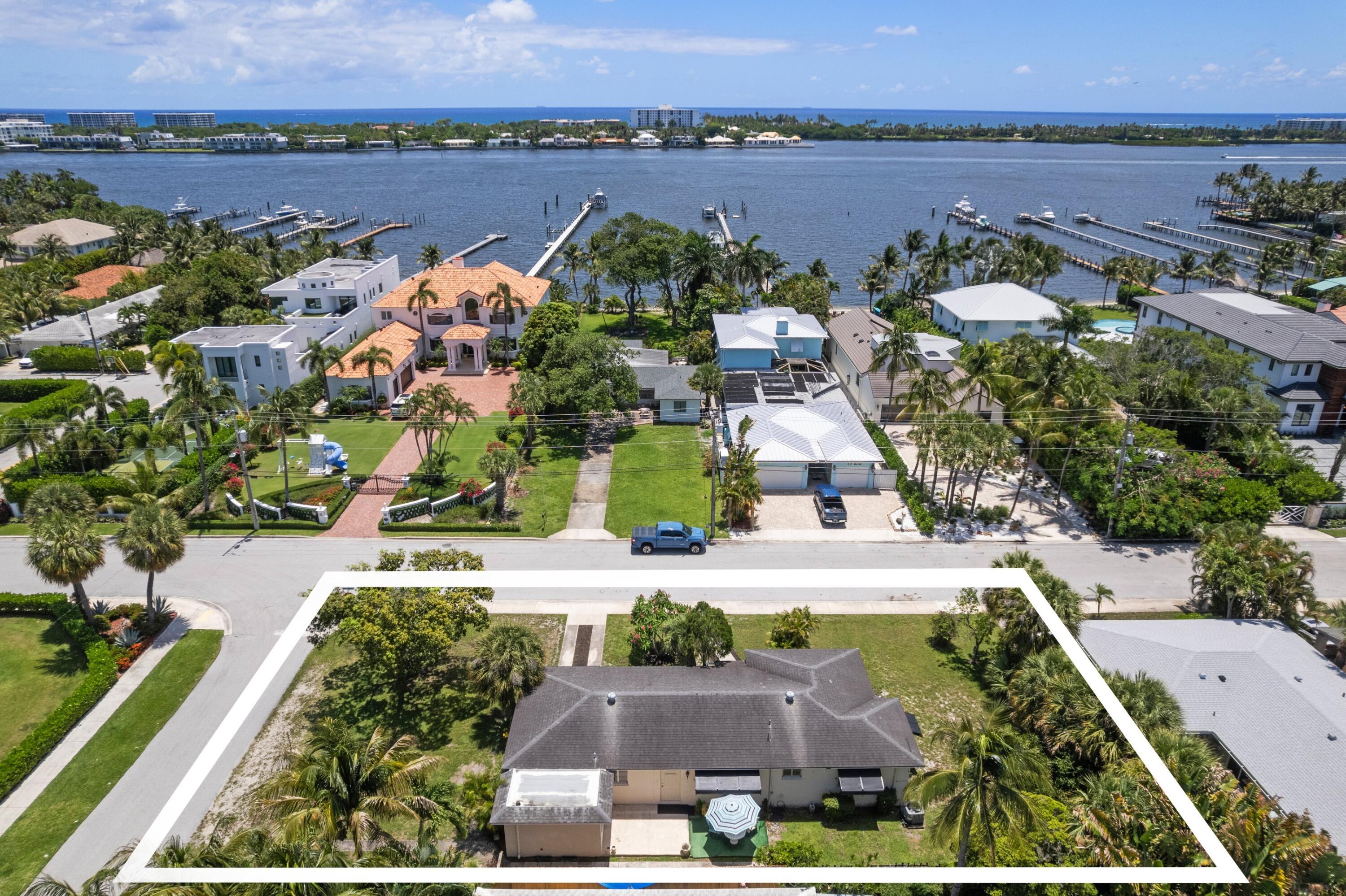 NORTH LAKE WORTH - Residential