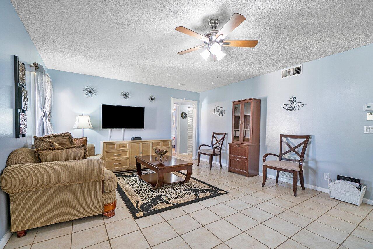 PINE RIDGE SOUTH IV CONDO - Residential Lease