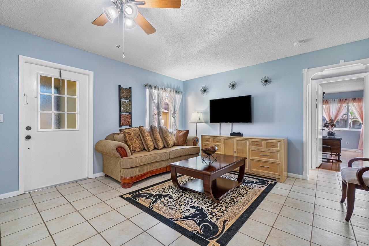 PINE RIDGE SOUTH IV CONDO - Residential Lease