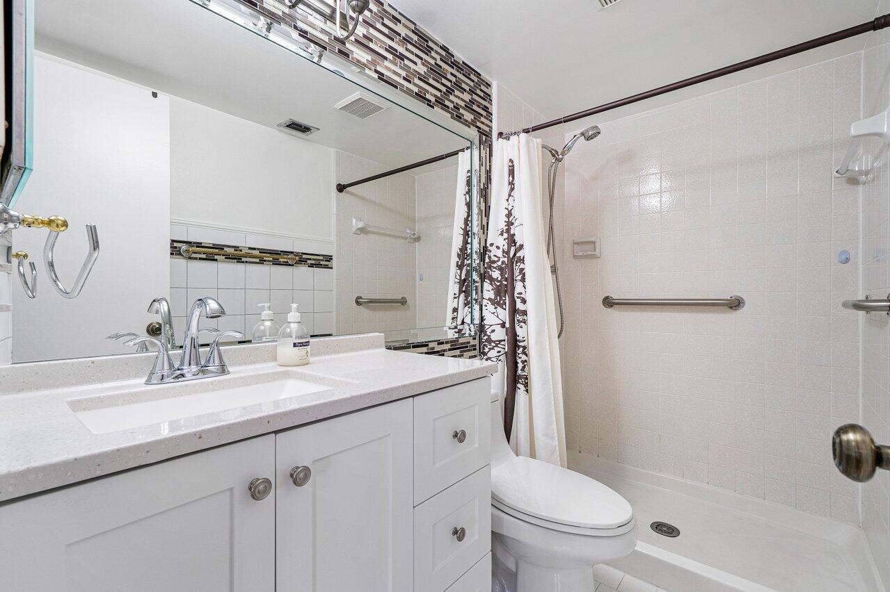 PINE RIDGE SOUTH IV CONDO - Residential Lease