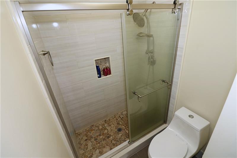Golden Raintree V - Residential