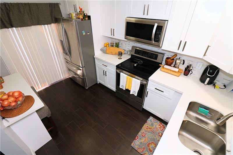 Golden Raintree V - Residential